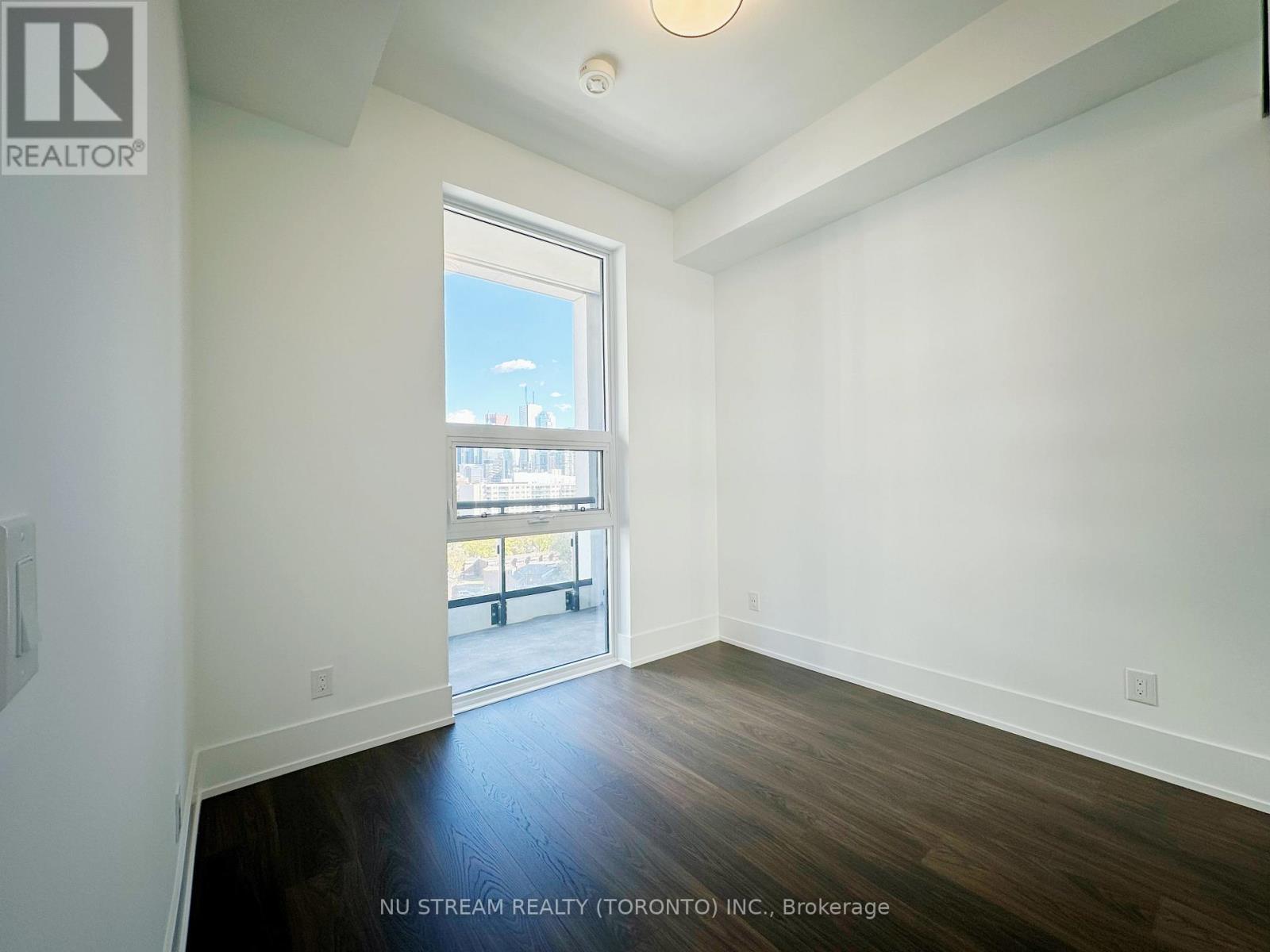 1002 - 115 Denison Avenue, Toronto, Ontario M5T 2N1 - Photo 8 - C12510556