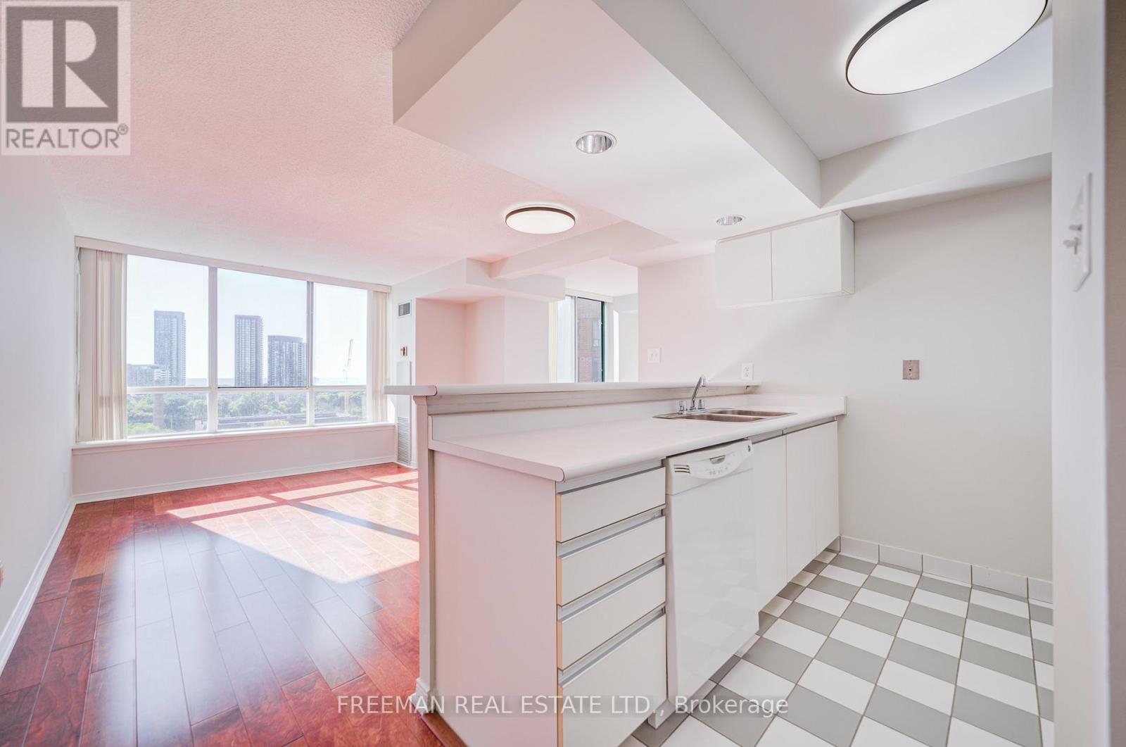 1124 - 801 King Street W, Toronto, Ontario  M5V 1N4 - Photo 1 - C12467957