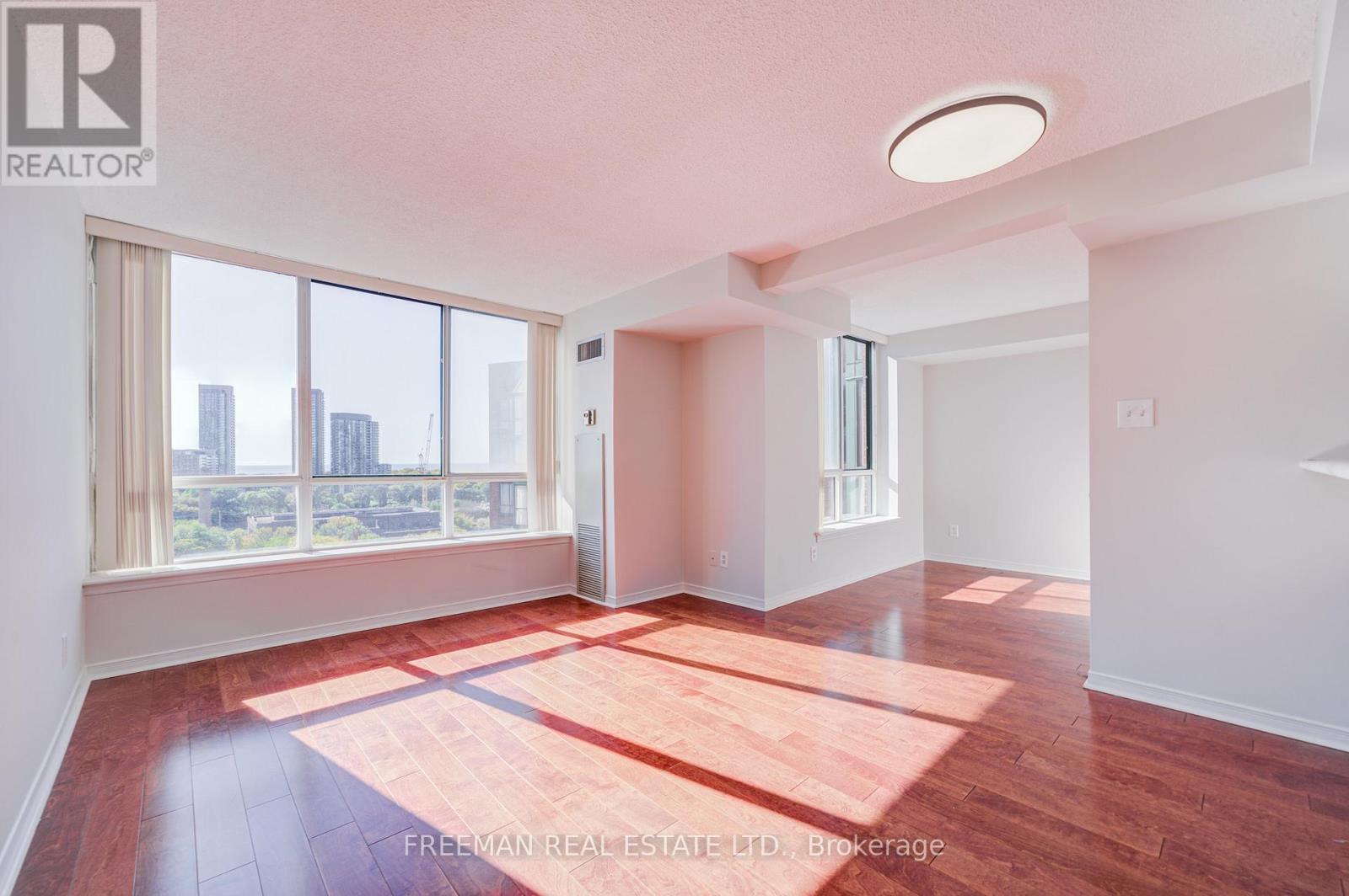 1124 - 801 King Street W, Toronto, Ontario  M5V 1N4 - Photo 2 - C12467957