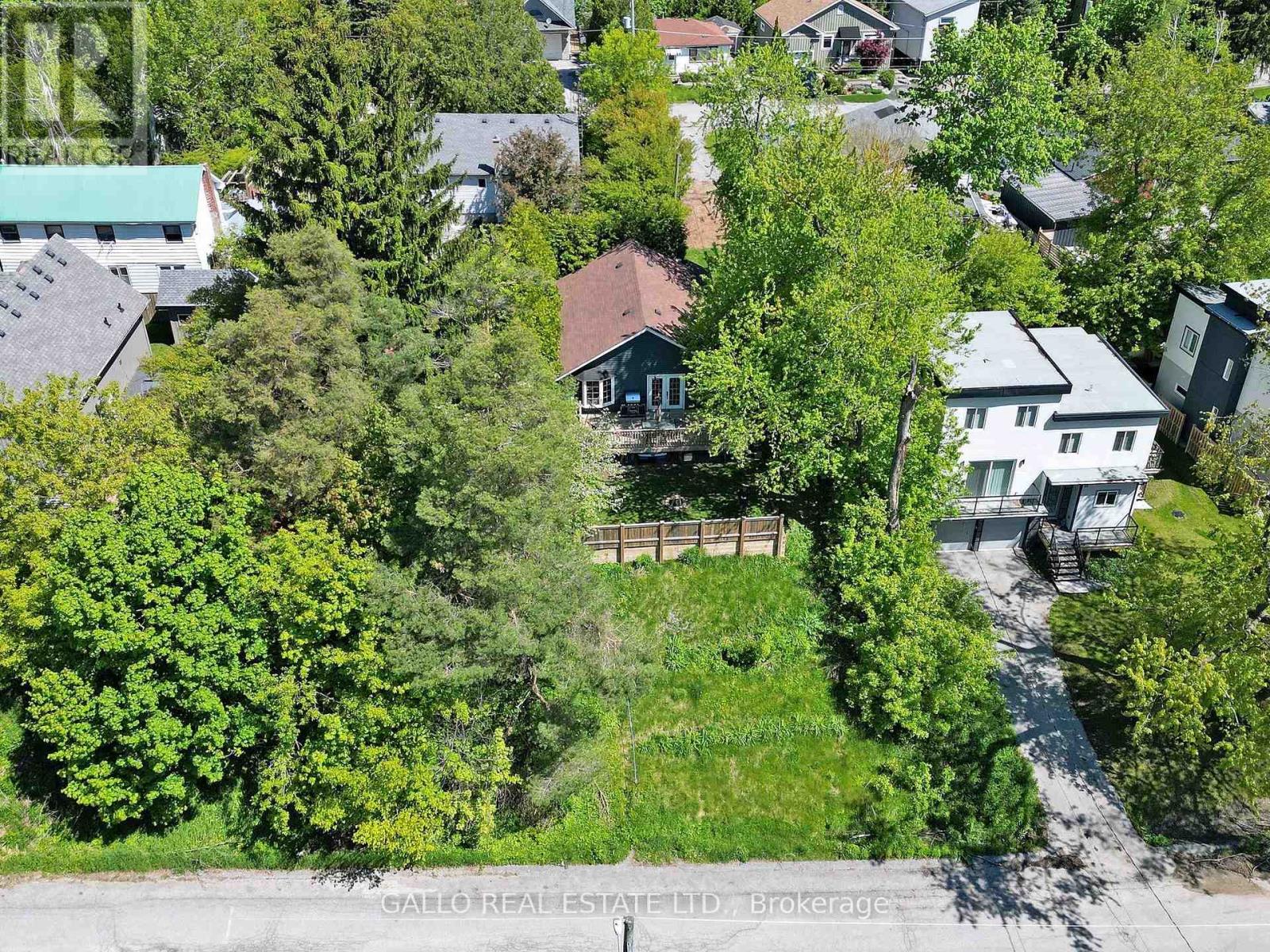 37 Windsor Drive, Whitchurch-Stouffville, Ontario  L4A 7X3 - Photo 42 - N12464975