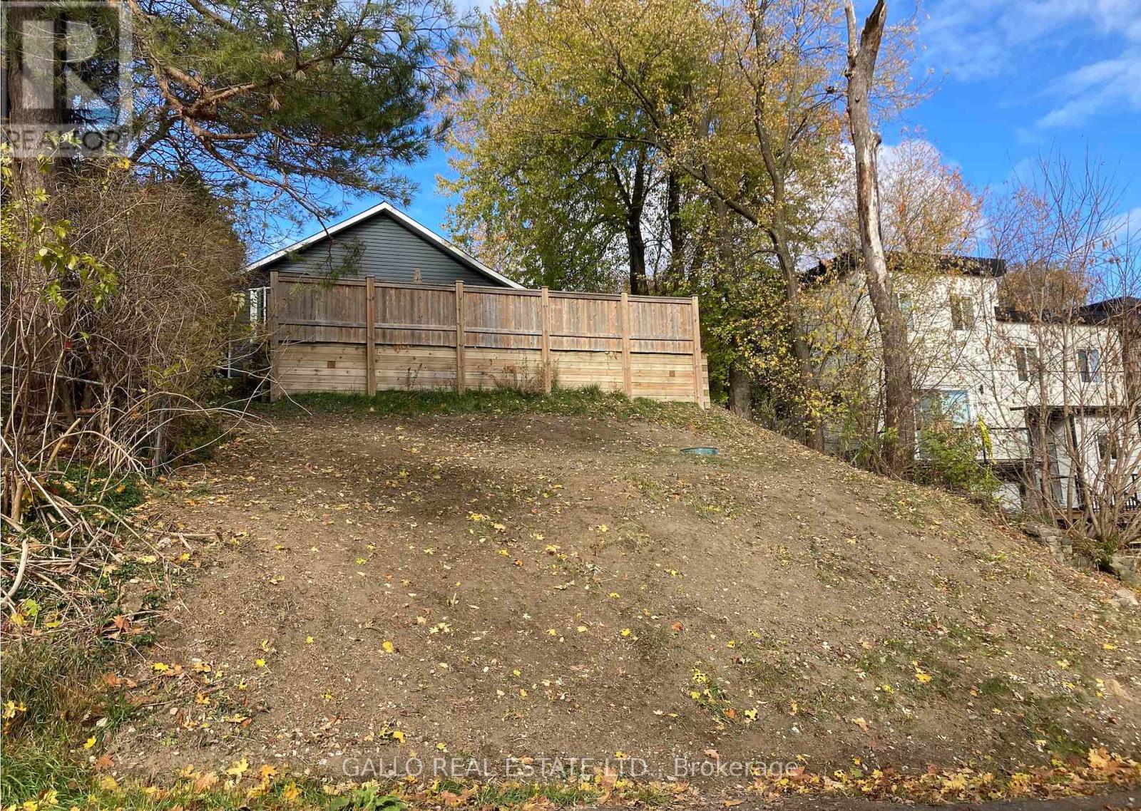 37 Windsor Drive, Whitchurch-Stouffville, Ontario  L4A 7X3 - Photo 43 - N12464975