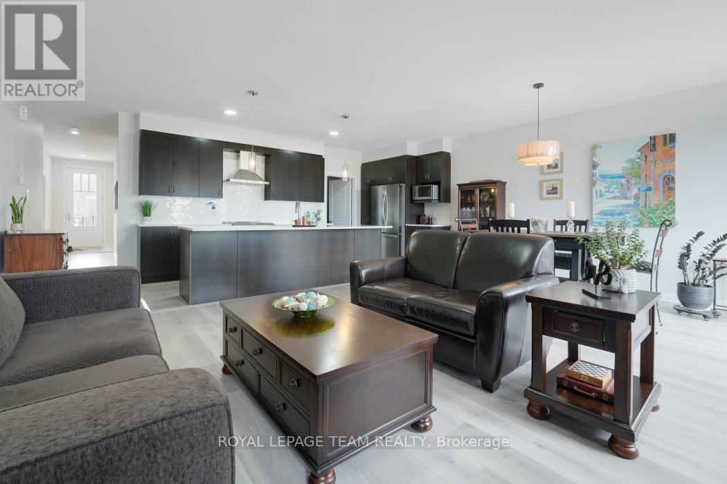 818 Companion Crescent, Ottawa, Ontario  K4M 0X1 - Photo 11 - X12399996