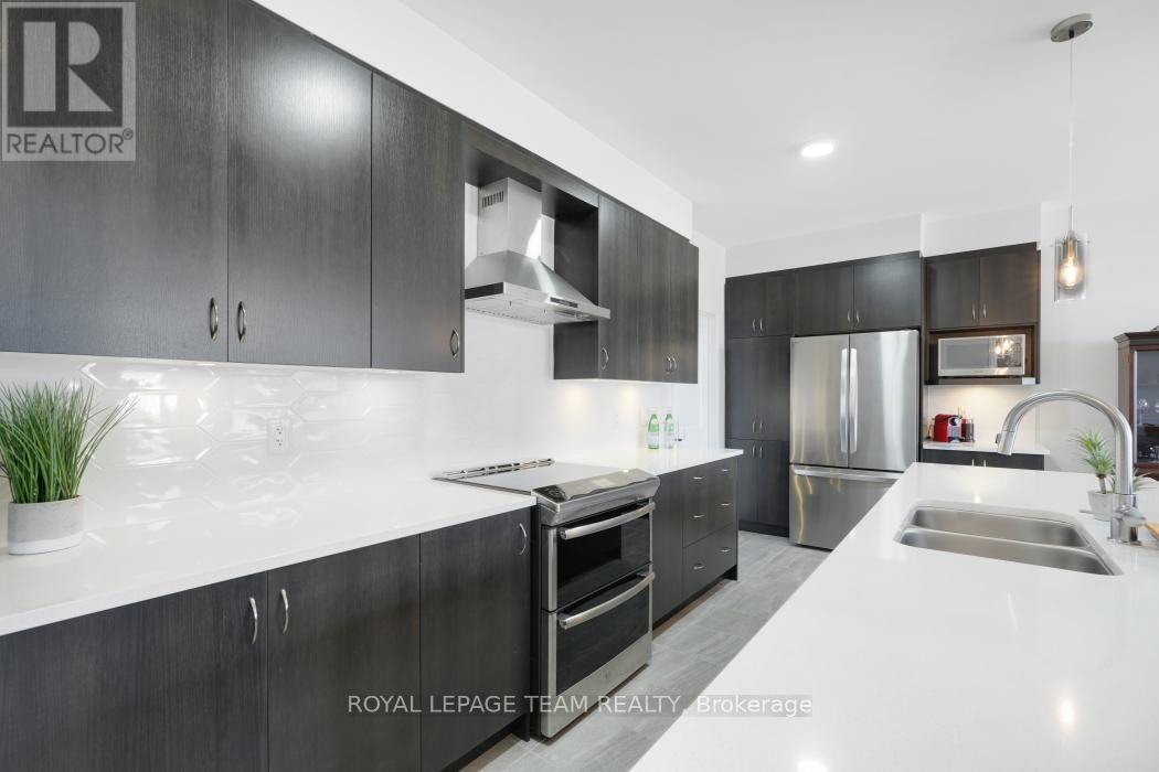 818 Companion Crescent, Ottawa, Ontario  K4M 0X1 - Photo 19 - X12399996