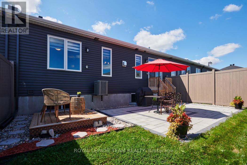 818 Companion Crescent, Ottawa, Ontario  K4M 0X1 - Photo 33 - X12399996