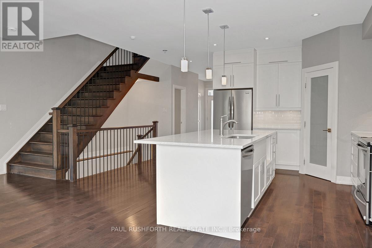 837 Connaught Avenue, Ottawa, Ontario K2B 5M5 - Photo 11 - X12480603