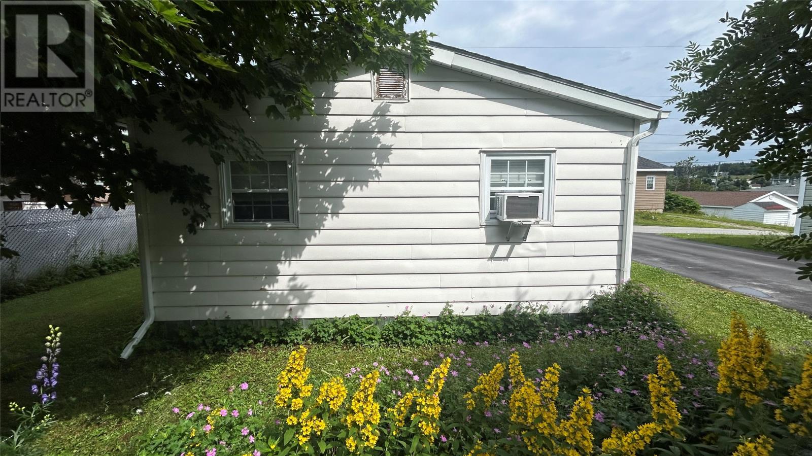 1 Maxwell Avenue, Stephenville, Newfoundland & Labrador  A2N 1P6 - Photo 11 - 1292419