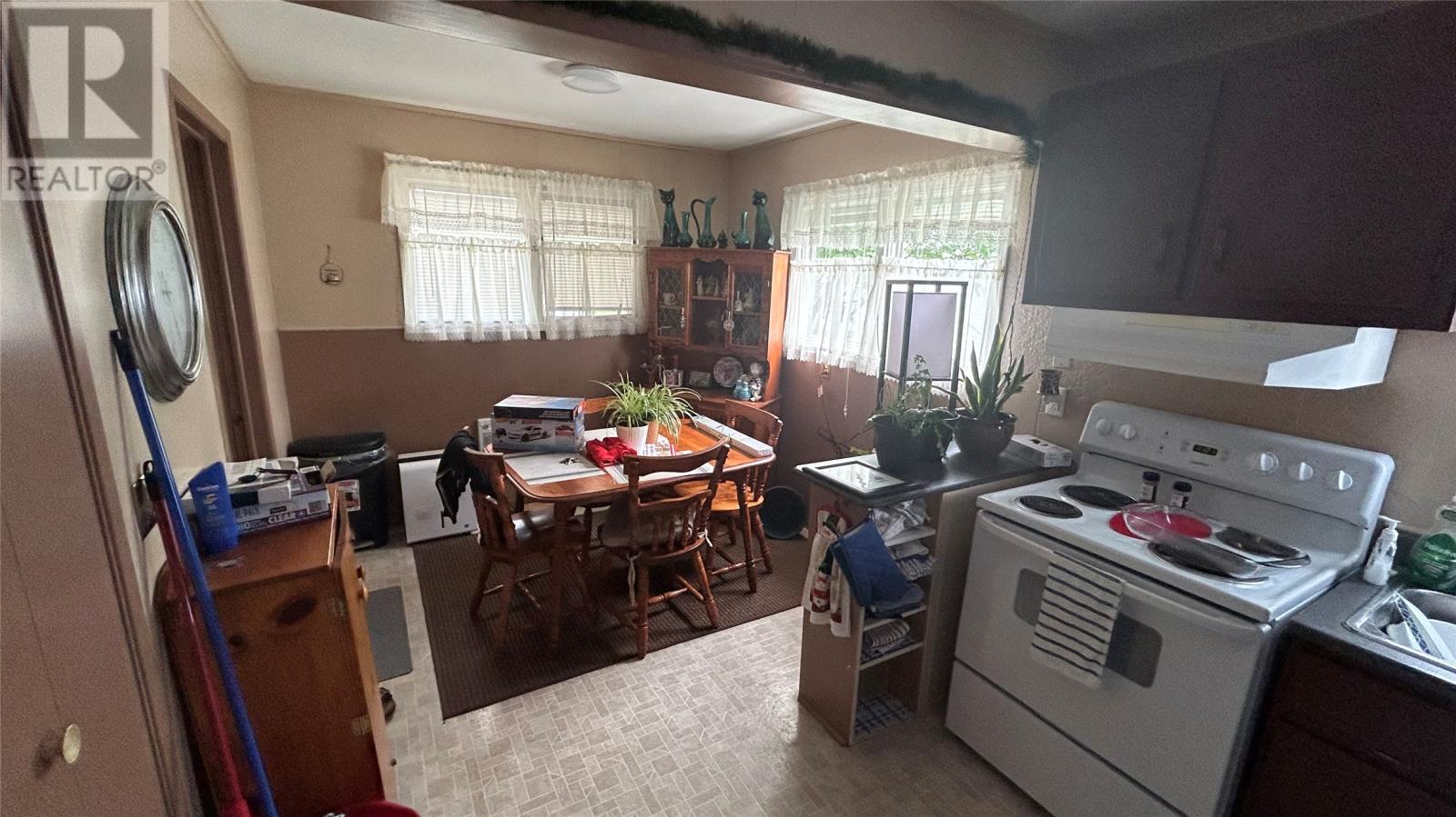 1 Maxwell Avenue, Stephenville, Newfoundland & Labrador  A2N 1P6 - Photo 2 - 1292419