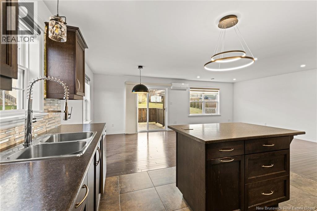 262 Dolbeau, Dieppe, New Brunswick  E1A 1R6 - Photo 9 - NB129814