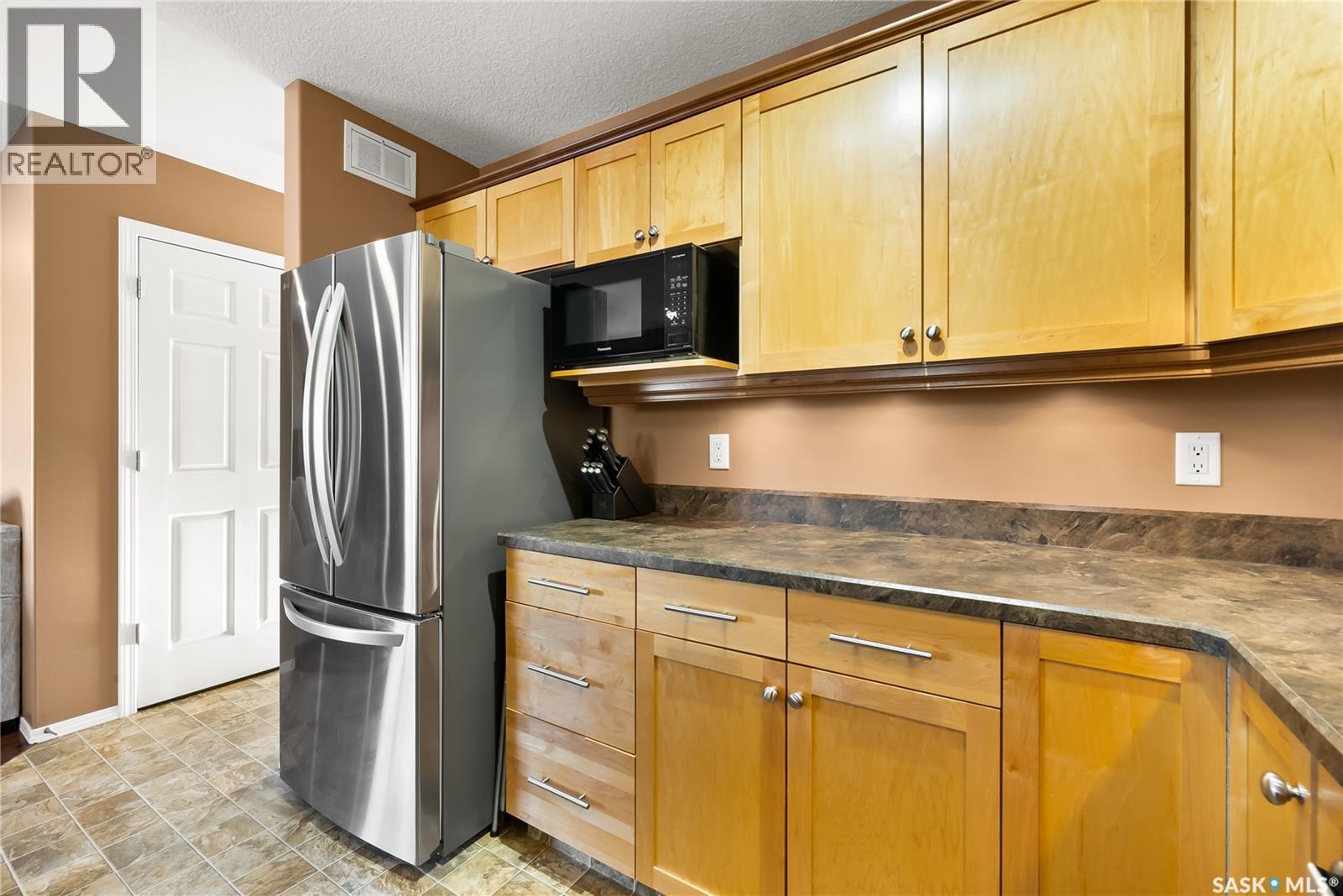 4466 Nicurity Drive, Regina, Saskatchewan  S4X 0C3 - Photo 9 - SK023545