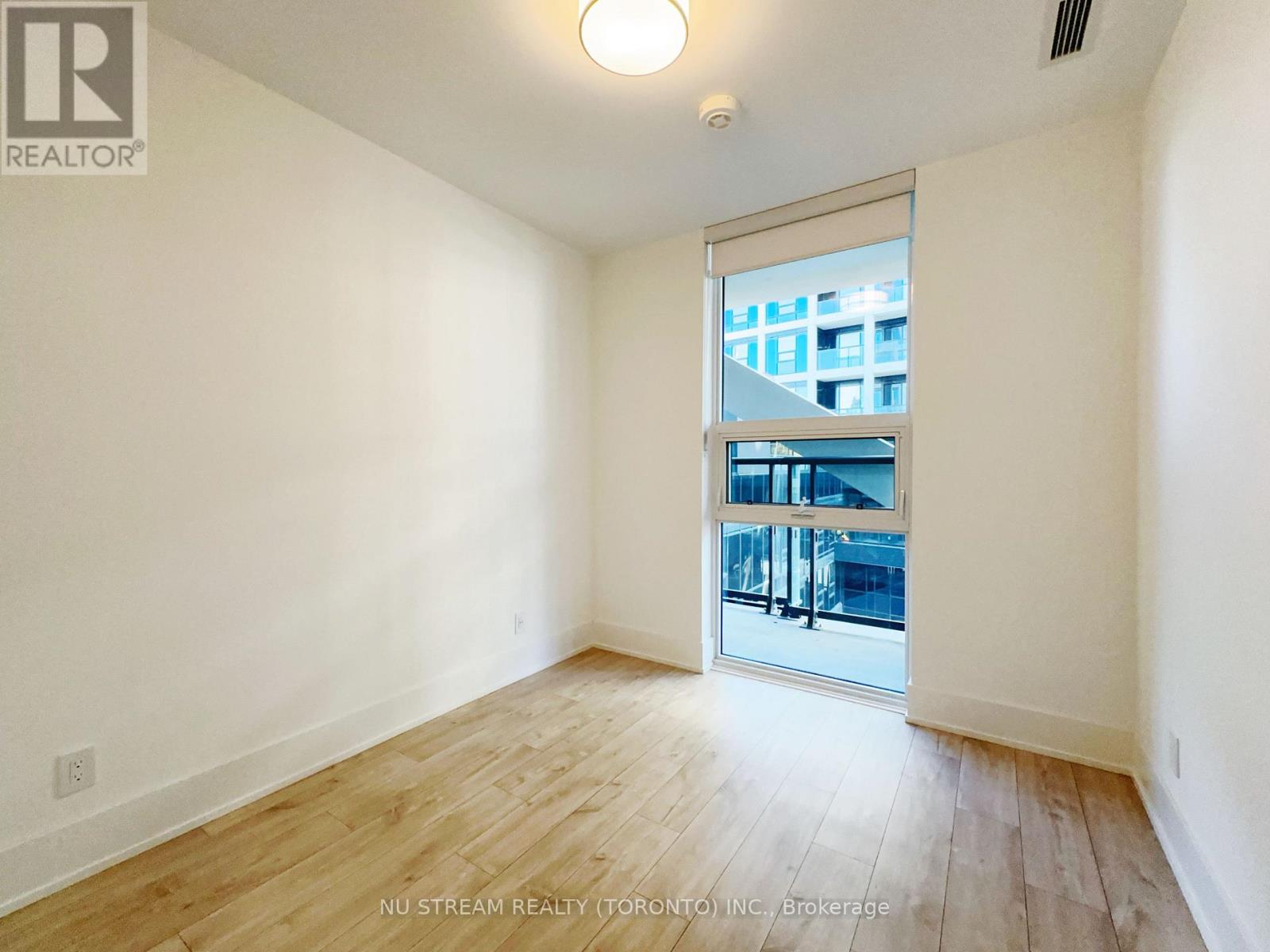 519 - 115 Denison Avenue, Toronto, Ontario M5T 2N1 - Photo 9 - C12469417