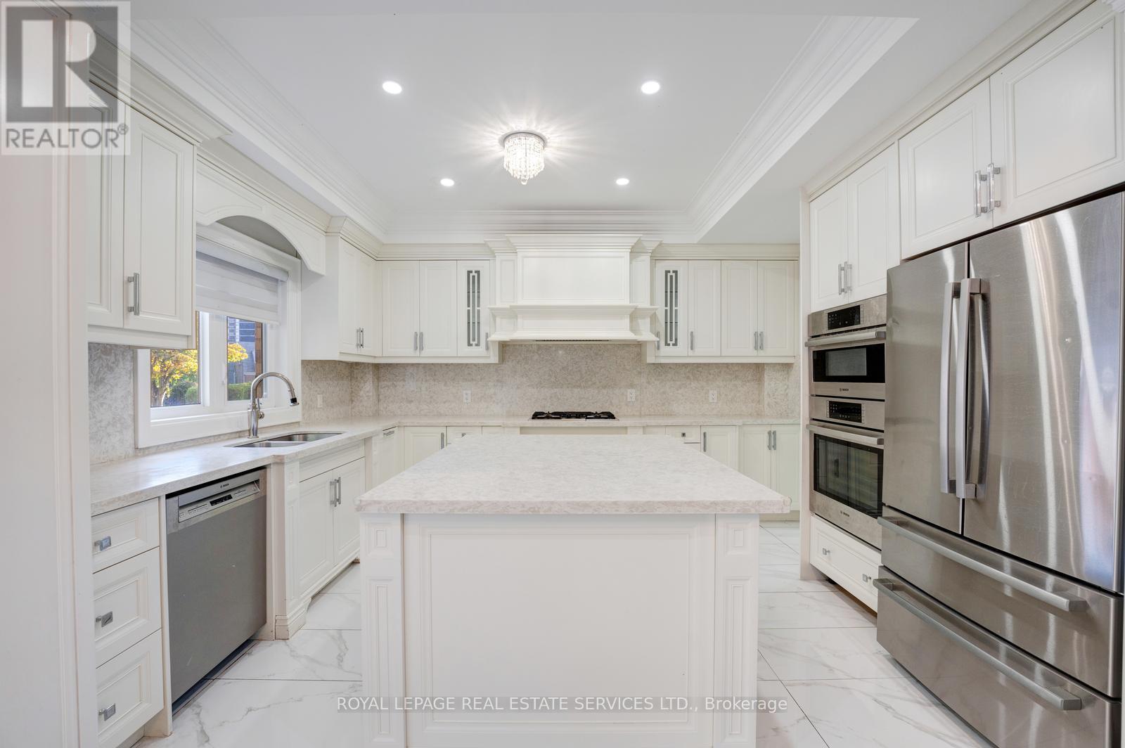 19 Irvington Crescent, Toronto, Ontario  M2N 2Z2 - Photo 15 - C12520580