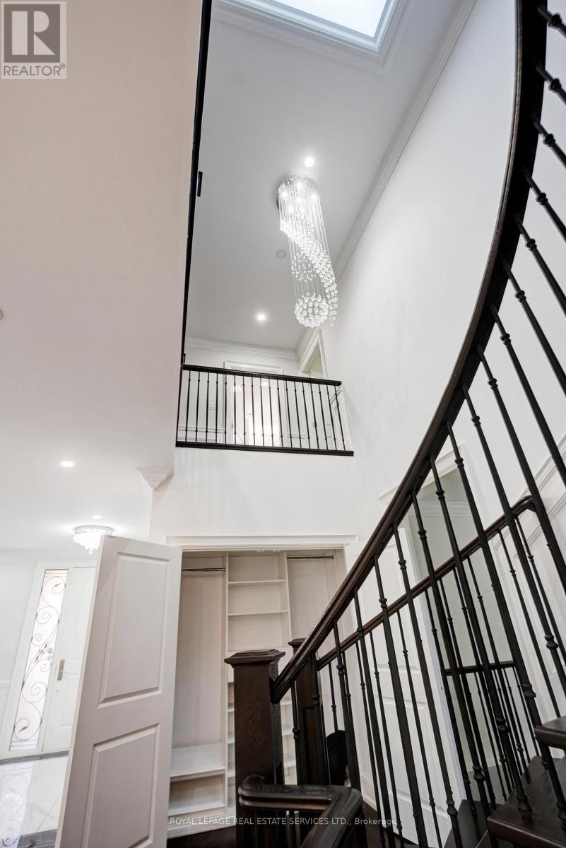 19 Irvington Crescent, Toronto, Ontario  M2N 2Z2 - Photo 23 - C12520580