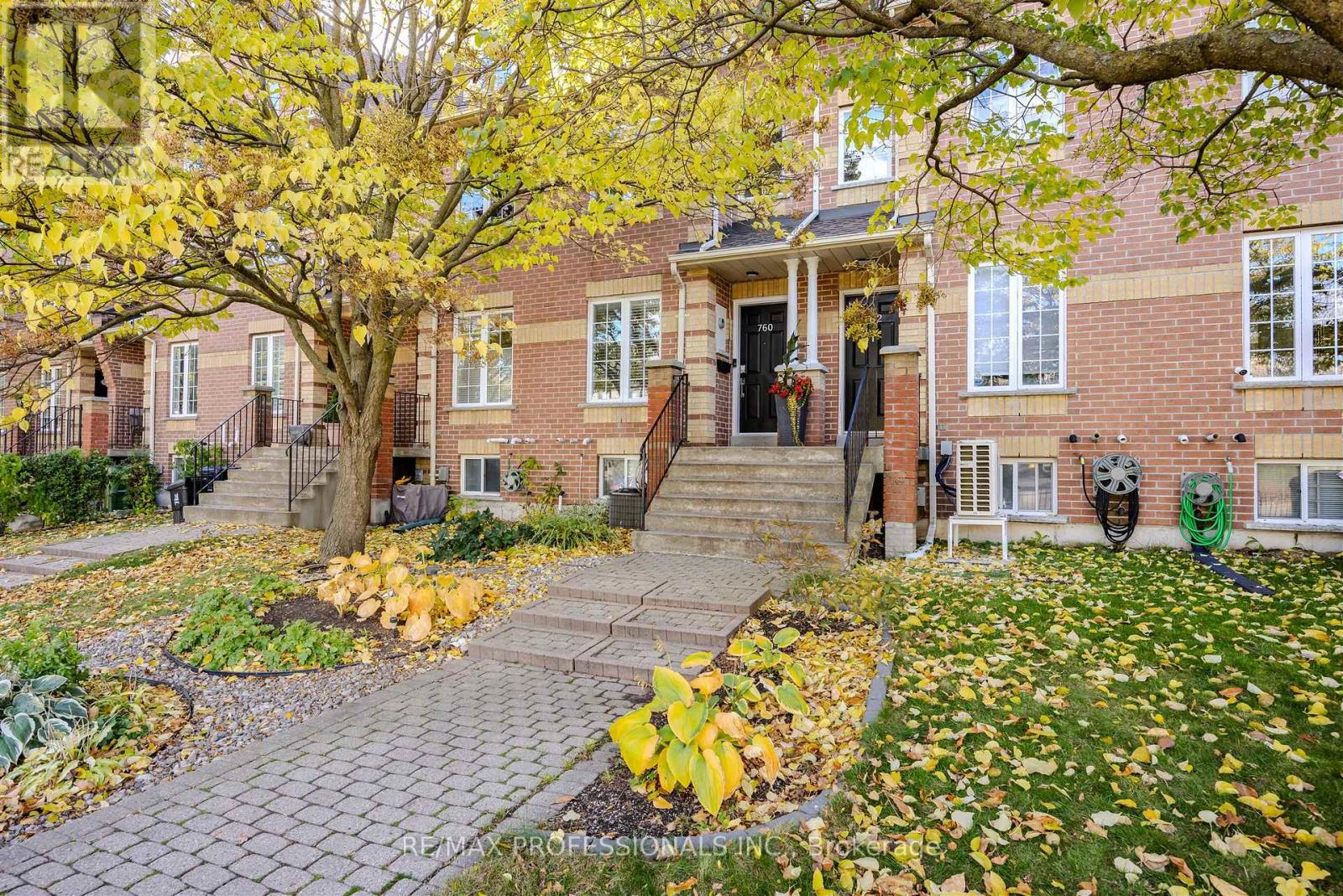 760 RHODES AVENUE, Toronto, Ontario