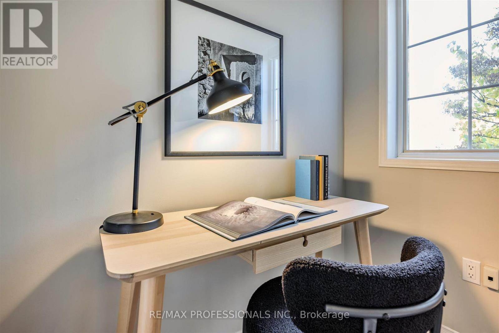 760 Rhodes Avenue, Toronto, Ontario  M4J 4X6 - Photo 15 - E12520562