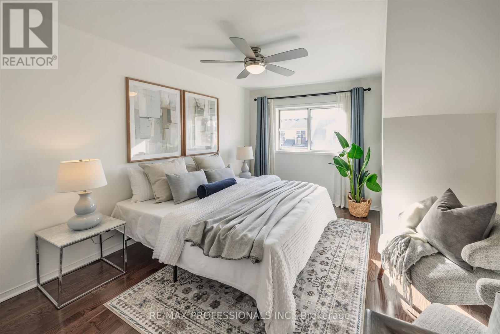 760 Rhodes Avenue, Toronto, Ontario  M4J 4X6 - Photo 21 - E12520562