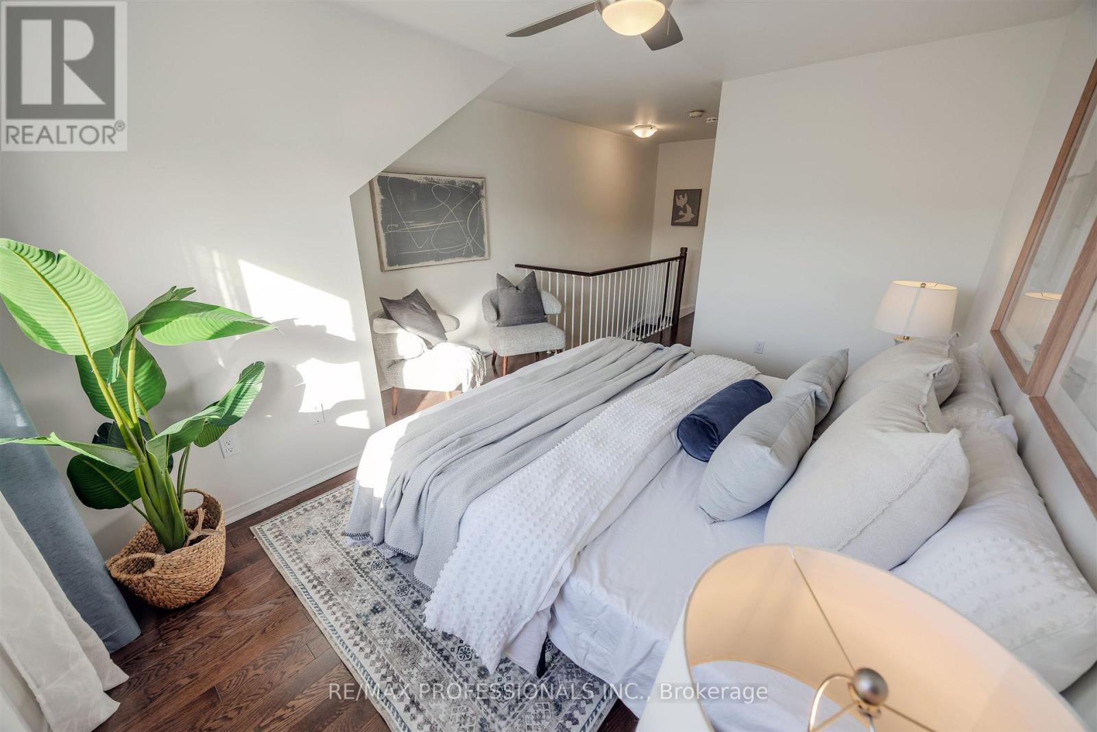 760 Rhodes Avenue, Toronto, Ontario  M4J 4X6 - Photo 23 - E12520562