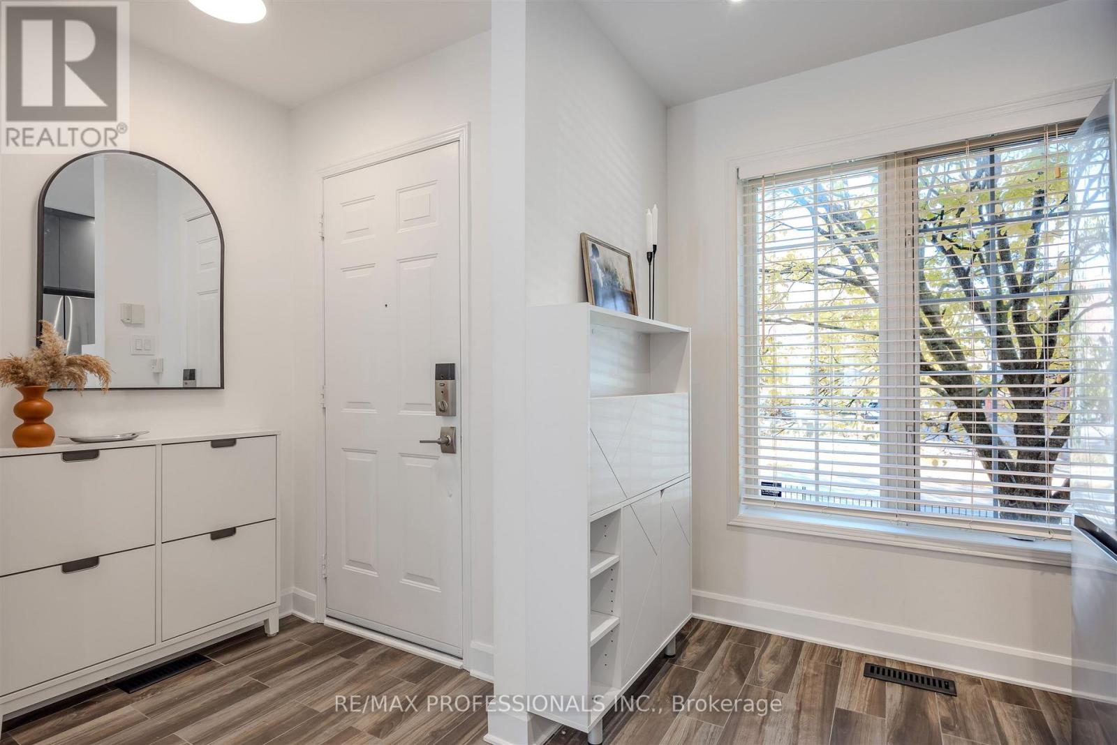 760 Rhodes Avenue, Toronto, Ontario  M4J 4X6 - Photo 3 - E12520562