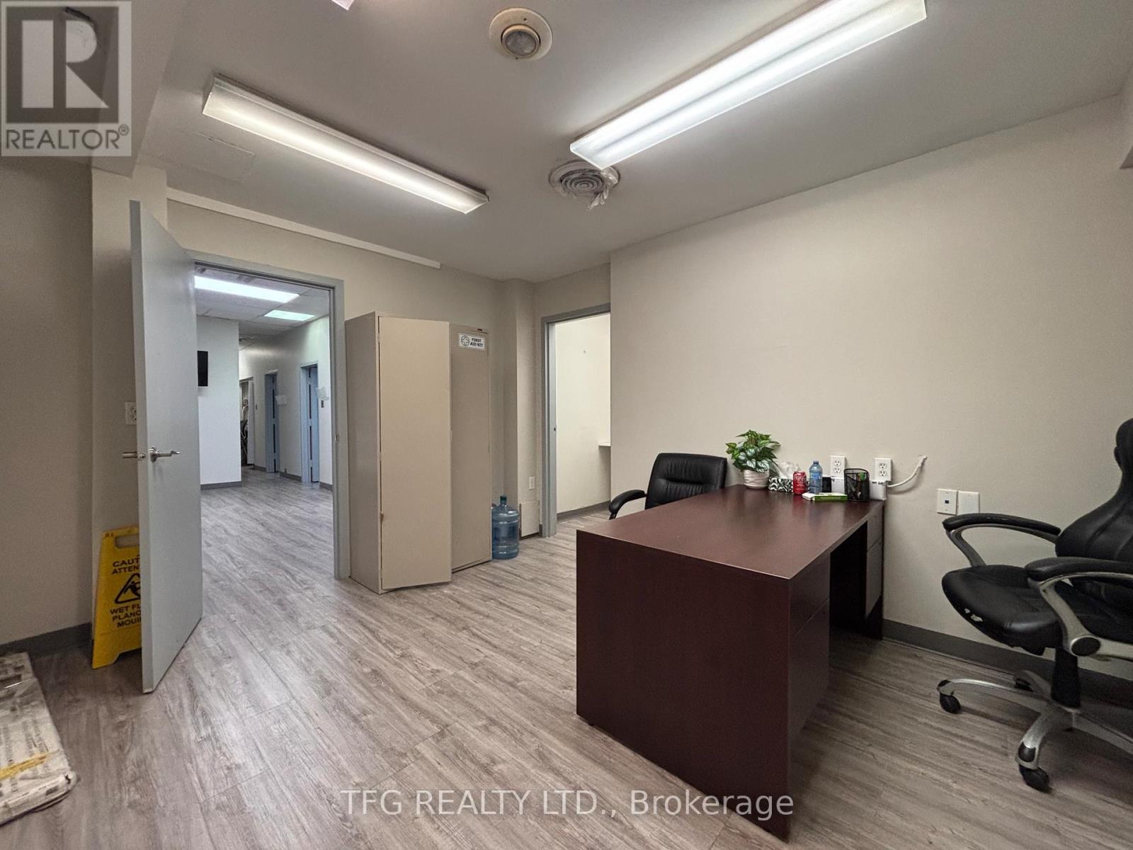 108 - 300 King Street W, Oshawa, Ontario L1J 8P3 - Photo 5 - E12520634