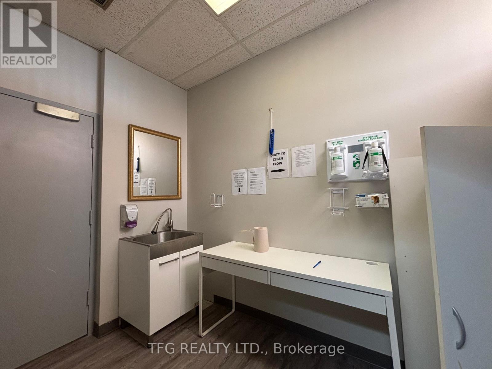 108 - 300 King Street W, Oshawa, Ontario L1J 8P3 - Photo 6 - E12520634