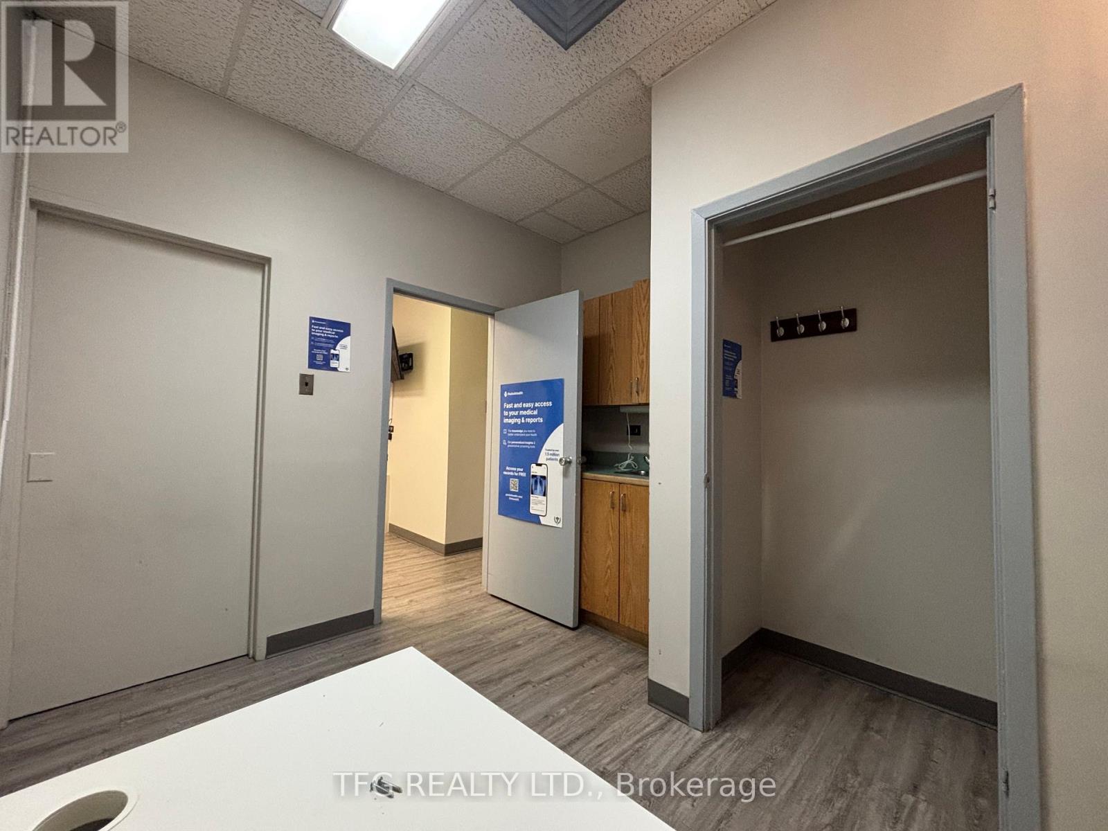 108 - 300 King Street W, Oshawa, Ontario L1J 8P3 - Photo 8 - E12520634