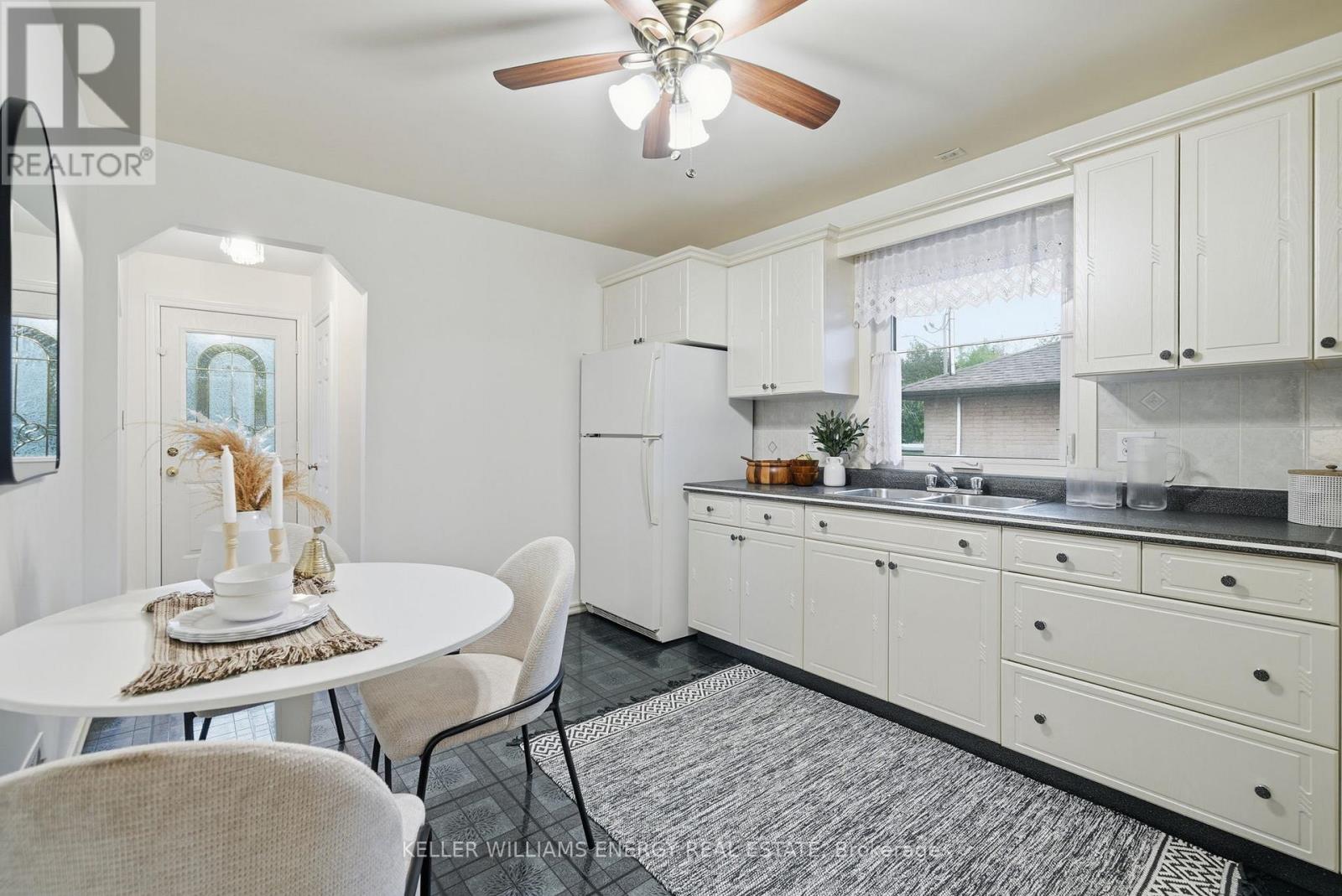 318 Guelph Street, Oshawa, Ontario L1H 6J4 - Photo 5 - E12520644