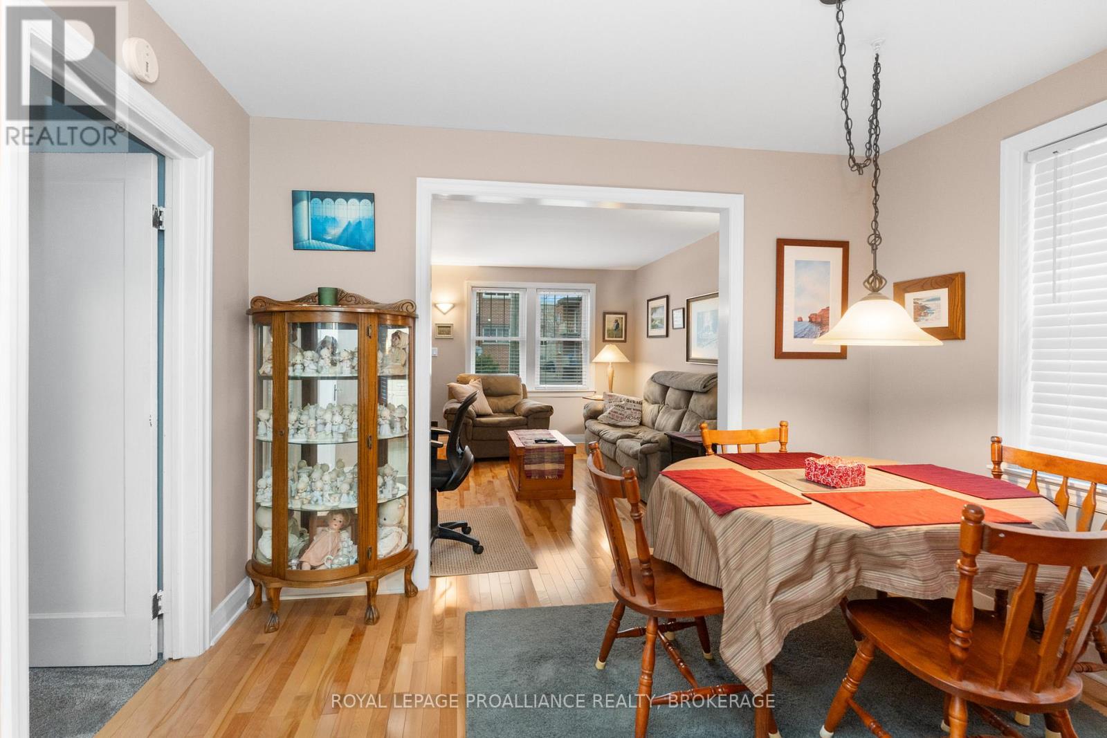 58 Stanley Street, Kingston (East Of Sir John A. Blvd), Ontario  K7K 1Y1 - Photo 11 - X12520596