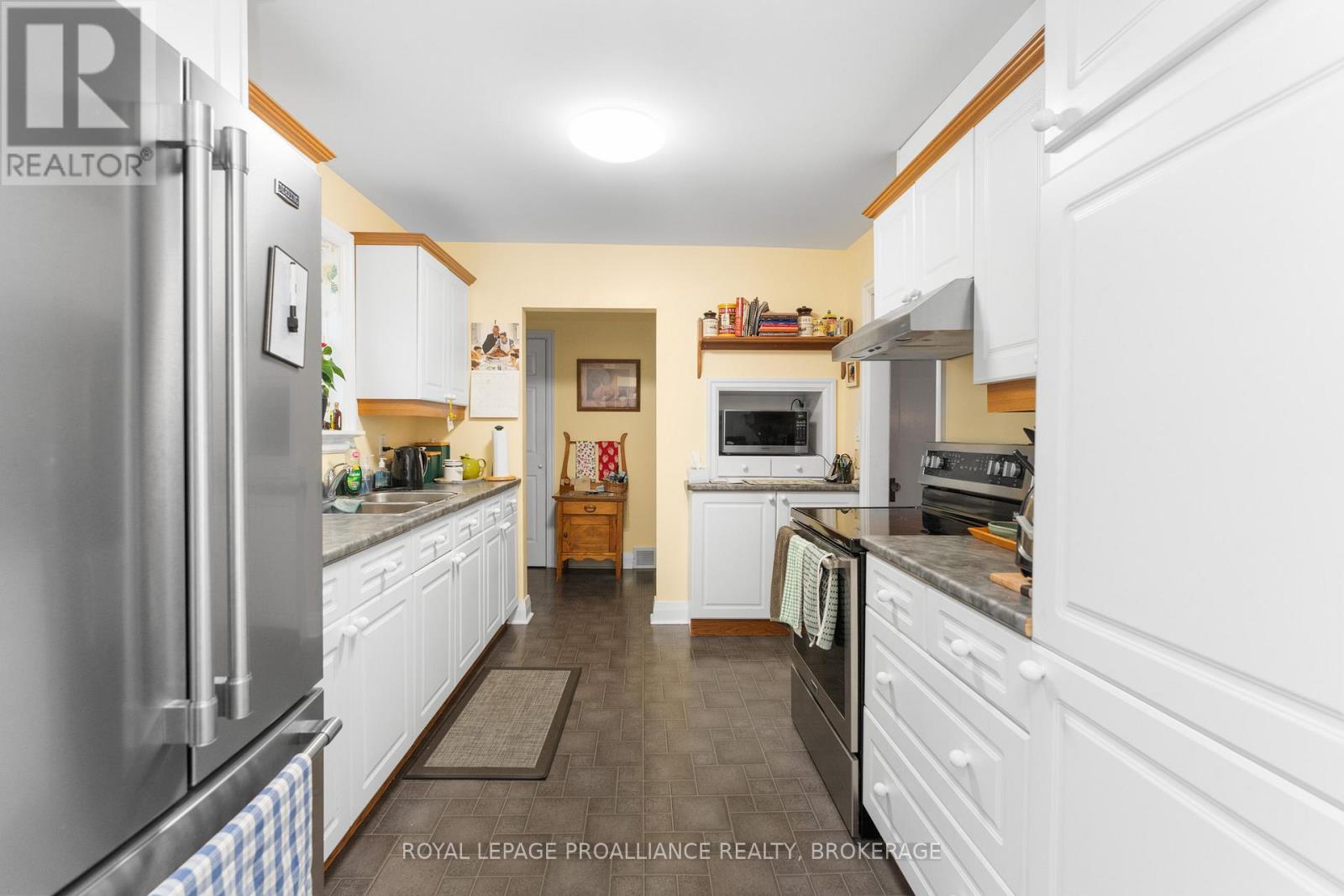 58 Stanley Street, Kingston (East Of Sir John A. Blvd), Ontario  K7K 1Y1 - Photo 16 - X12520596