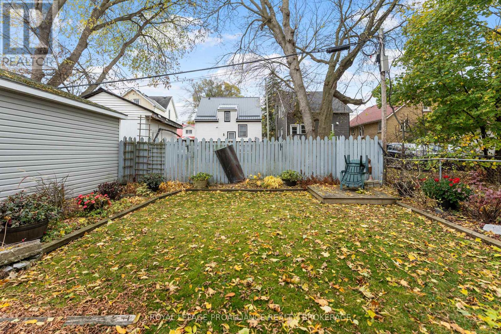 58 Stanley Street, Kingston (East Of Sir John A. Blvd), Ontario  K7K 1Y1 - Photo 40 - X12520596