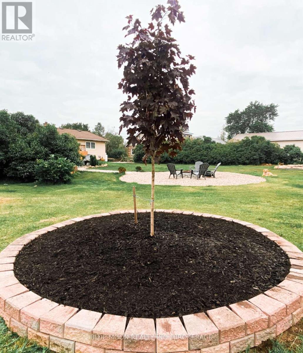 601 Millhaven Road, Loyalist (Lennox And Addington - South), Ontario  K0H 2H0 - Photo 38 - X12520684