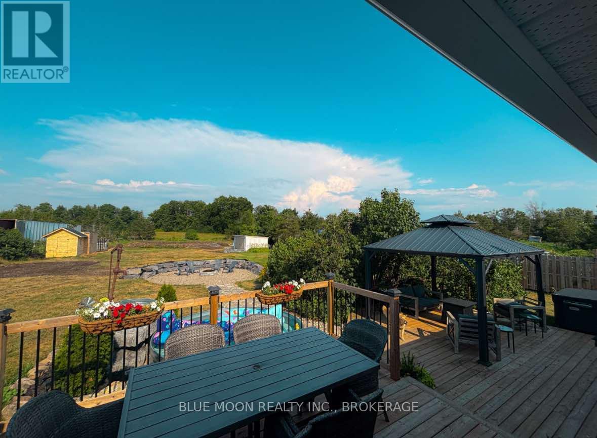 601 Millhaven Road, Loyalist (Lennox And Addington - South), Ontario  K0H 2H0 - Photo 40 - X12520684