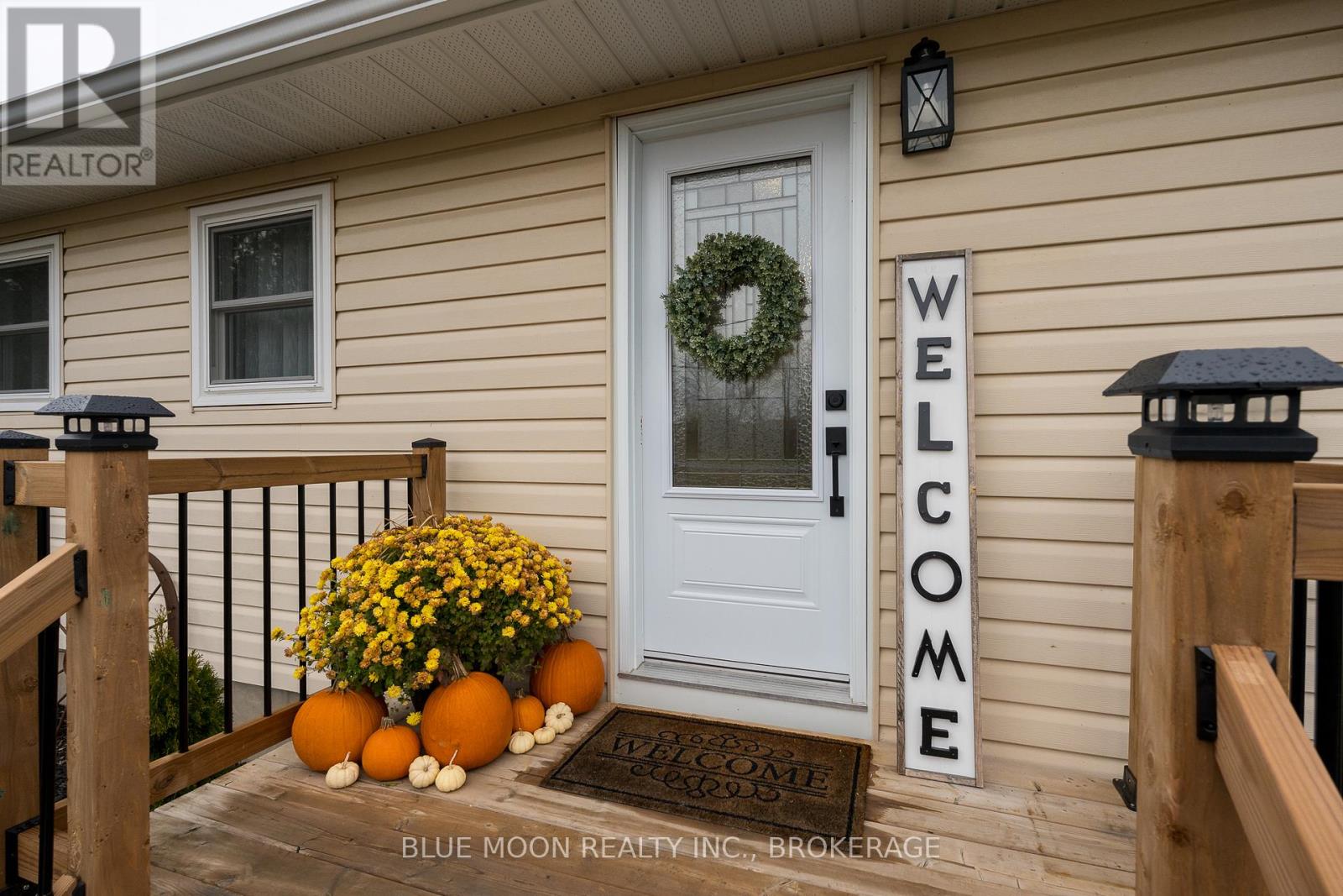 601 Millhaven Road, Loyalist (Lennox And Addington - South), Ontario  K0H 2H0 - Photo 5 - X12520684