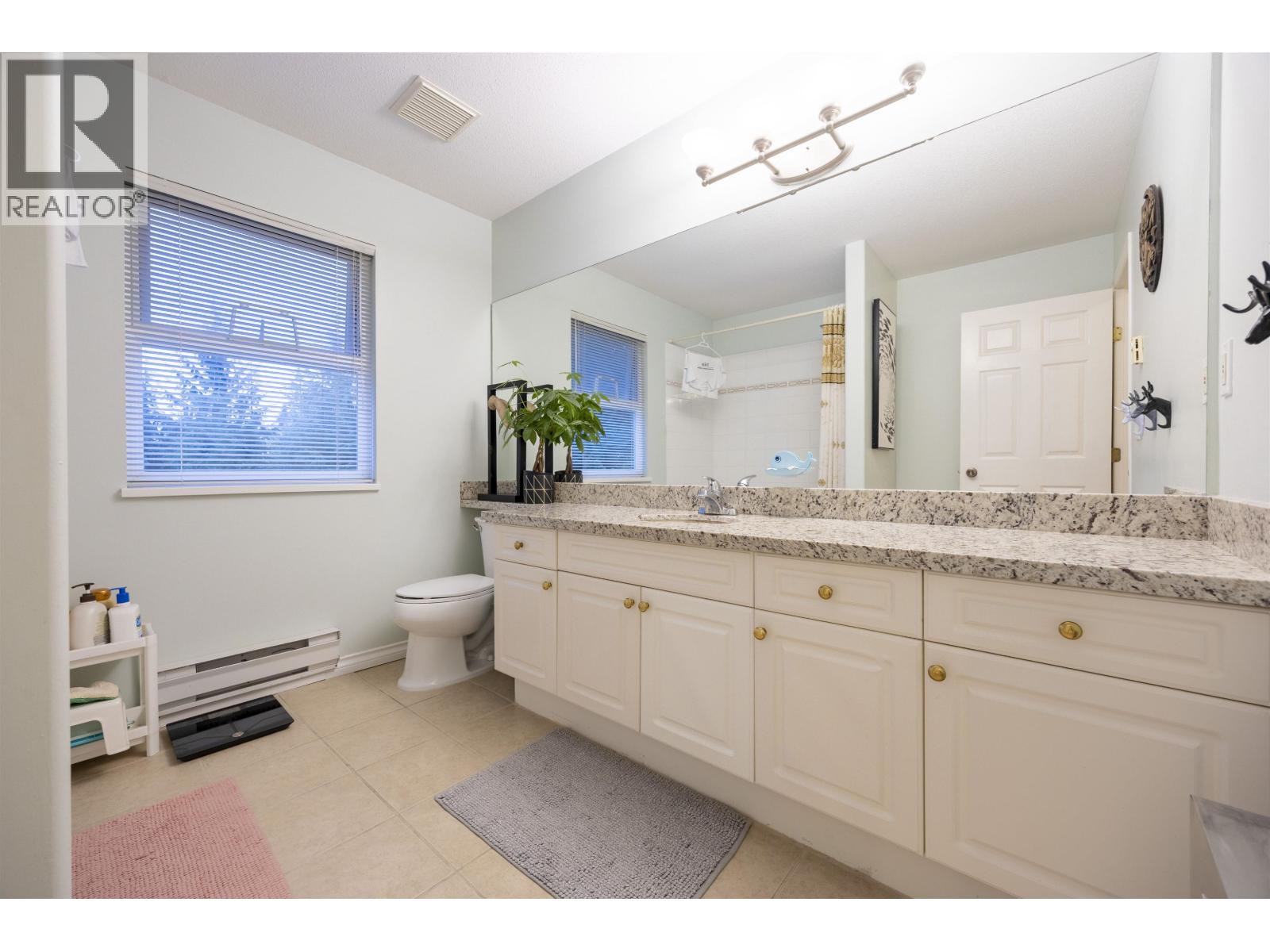 1590 Plateau Crescent, Coquitlam, British Columbia  V3E 3B3 - Photo 19 - R3063411