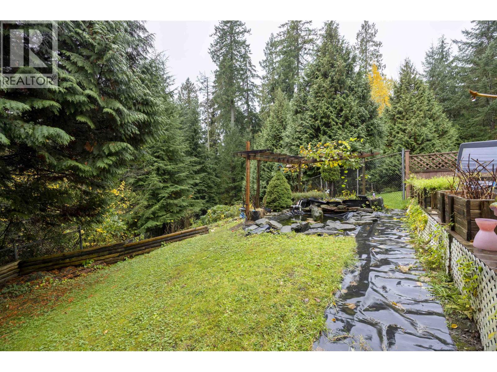 1590 Plateau Crescent, Coquitlam, British Columbia  V3E 3B3 - Photo 33 - R3063411