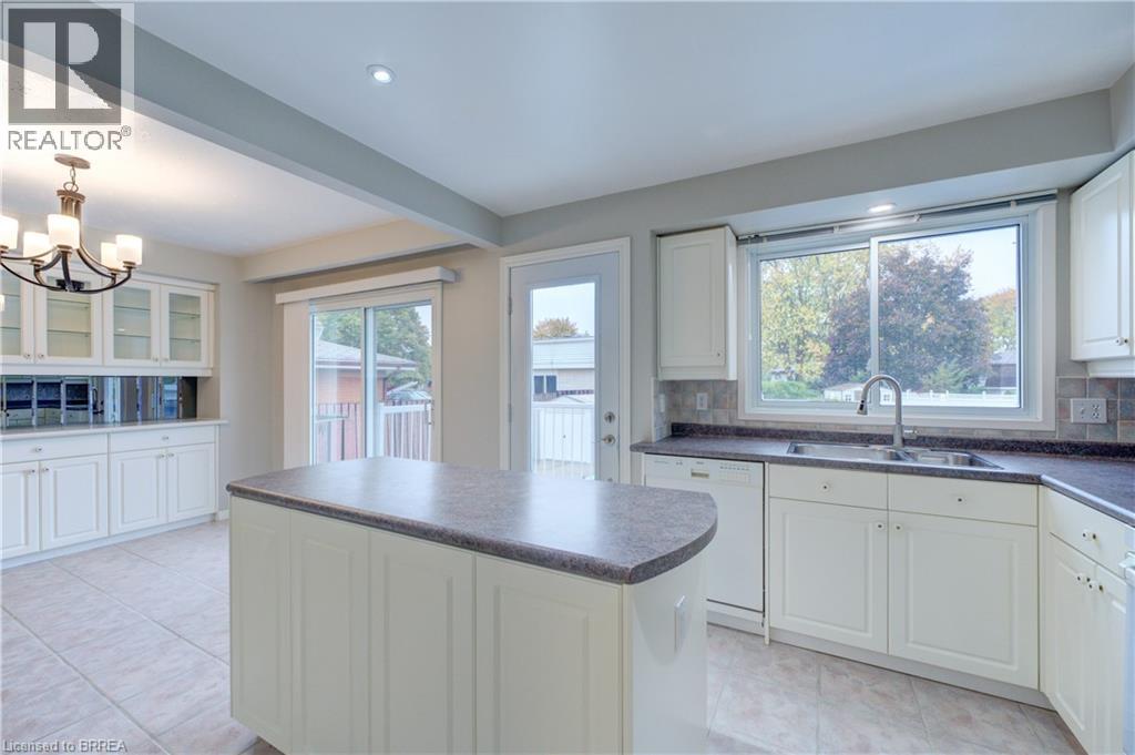 19 Melbourne Crescent, Brantford, Ontario N3S 7G2 - Photo 15 - 40772697