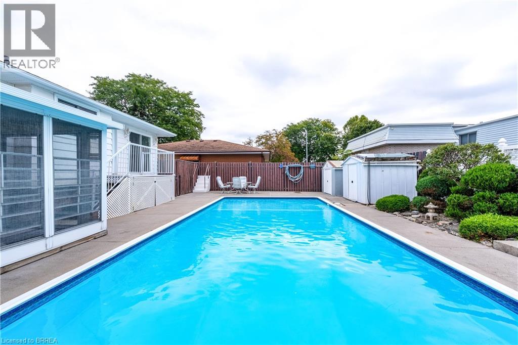 19 Melbourne Crescent, Brantford, Ontario N3S 7G2 - Photo 4 - 40772697