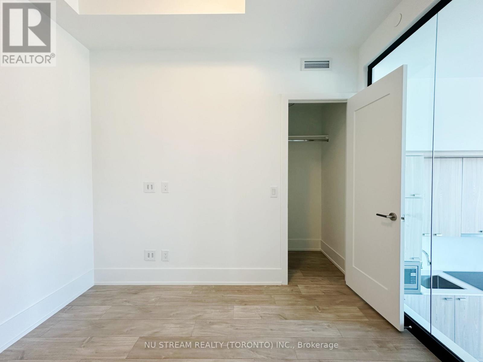 413 - 115 Denison Avenue, Toronto, Ontario  M5T 2N1 - Photo 9 - C12469398