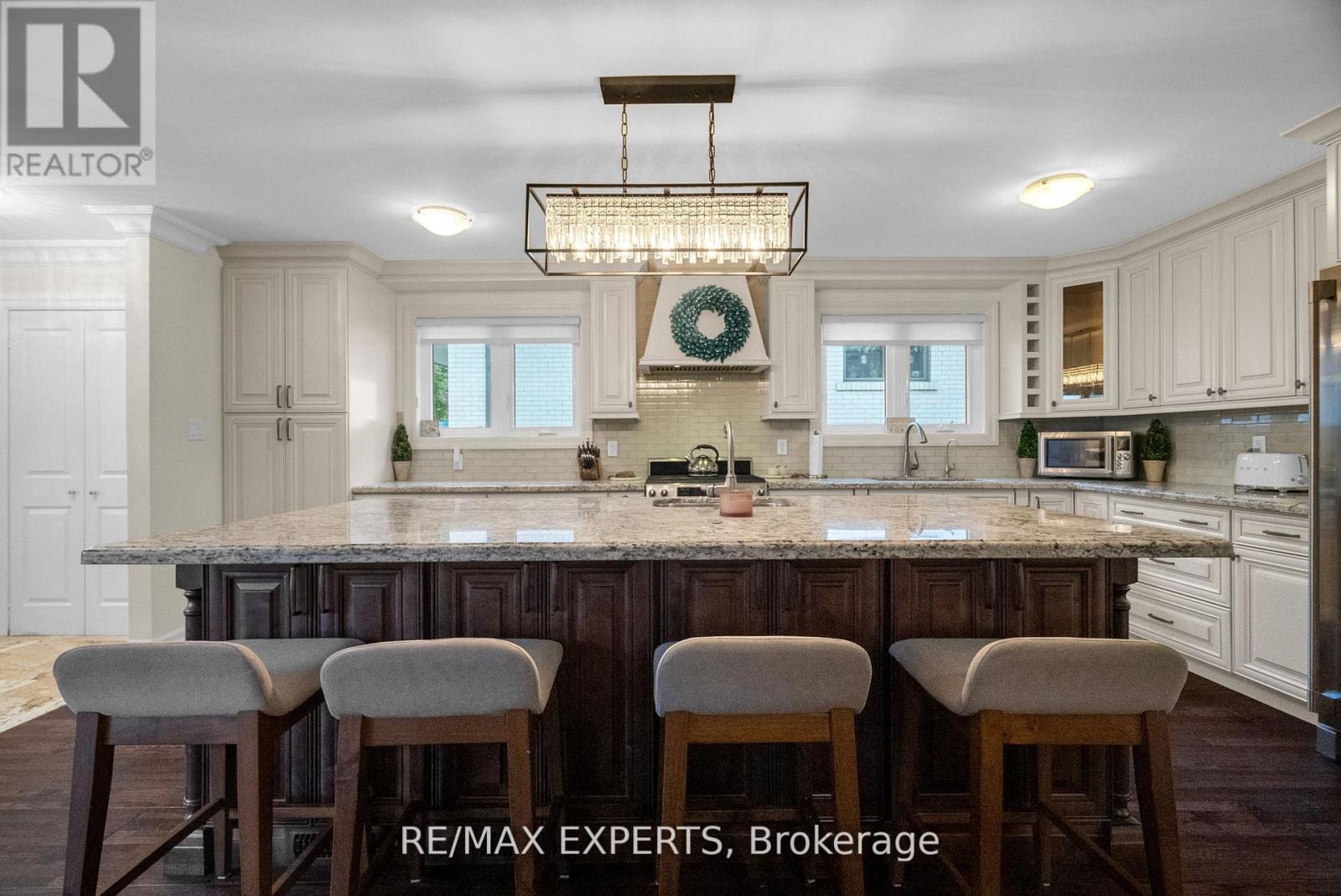 173 Kingsview Drive, Caledon, Ontario  L7E 3W8 - Photo 6 - W12520440