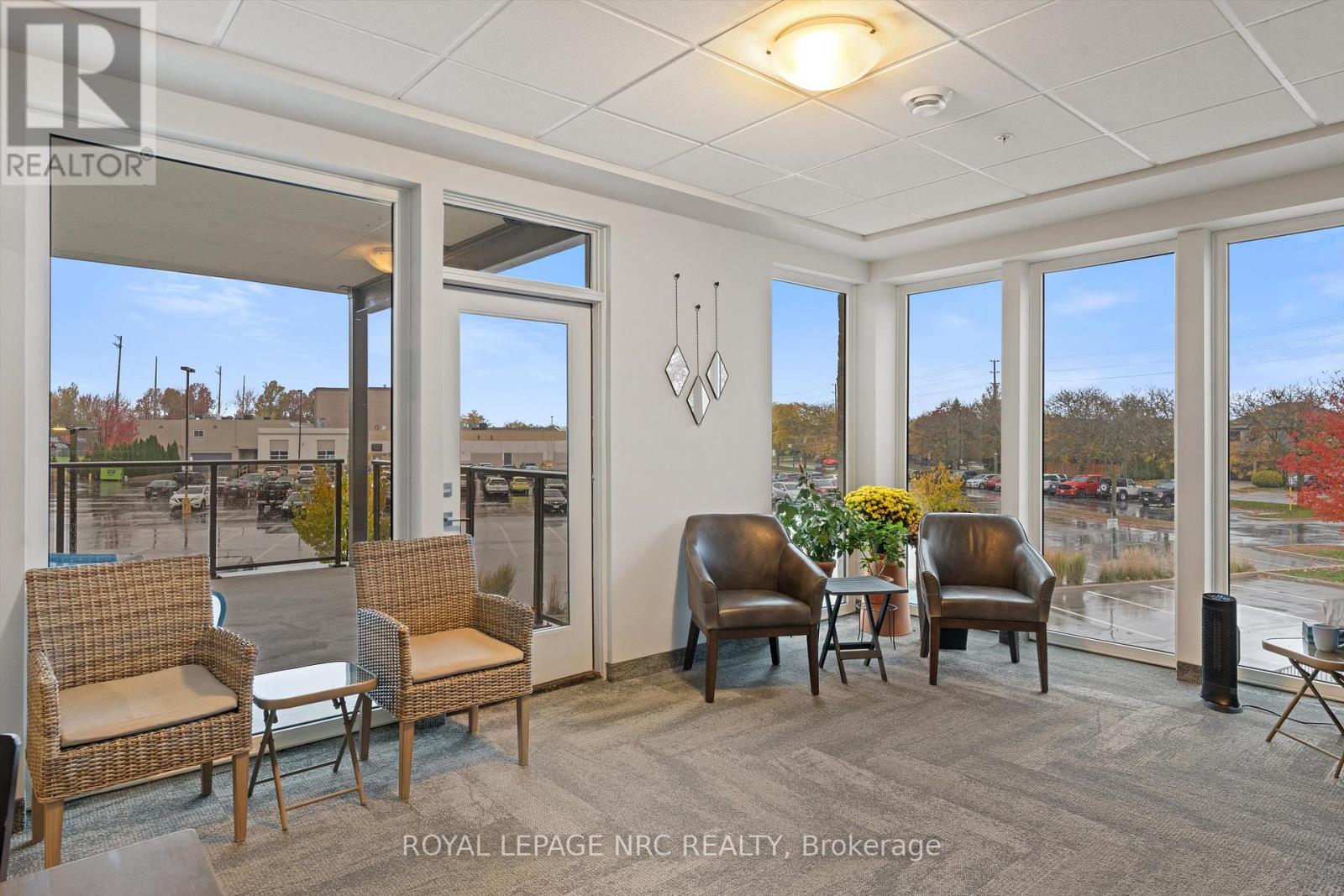 202 - 105 Vansickle Road, St. Catharines, Ontario  L2S 0G4 - Photo 17 - X12520632