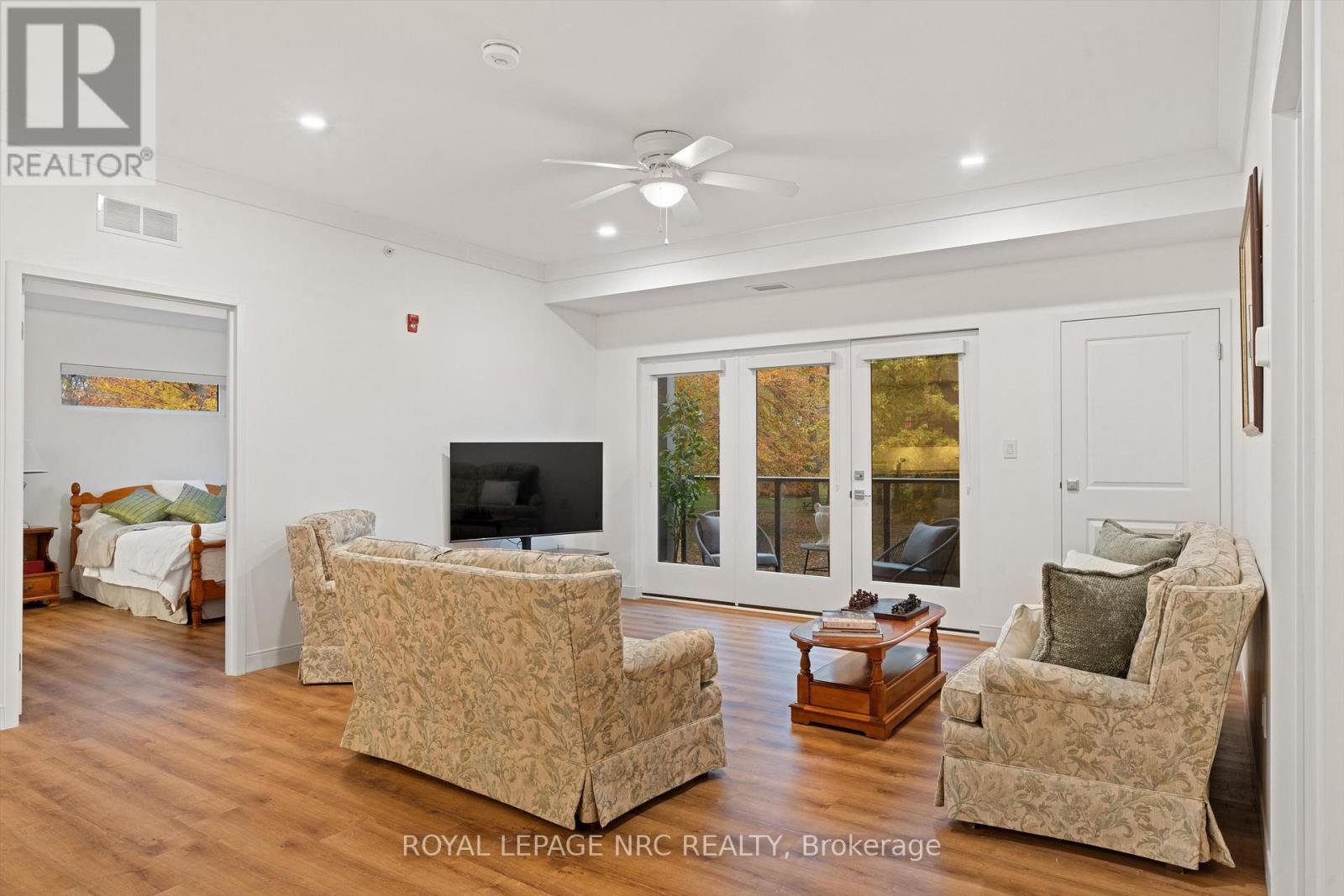 202 - 105 Vansickle Road, St. Catharines, Ontario  L2S 0G4 - Photo 31 - X12520632