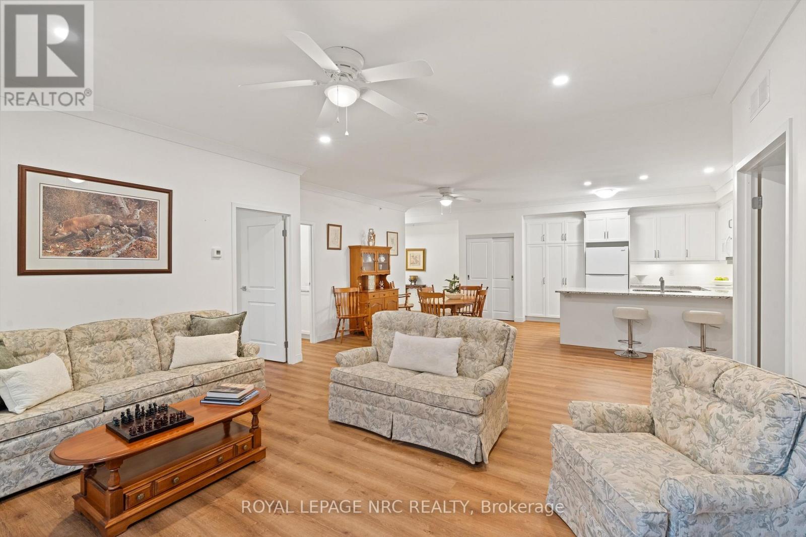 202 - 105 Vansickle Road, St. Catharines, Ontario  L2S 0G4 - Photo 33 - X12520632