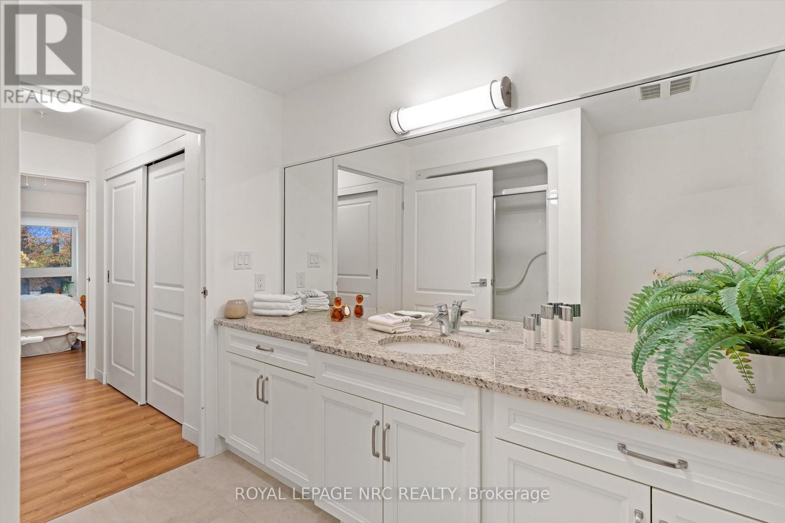 202 - 105 Vansickle Road, St. Catharines, Ontario  L2S 0G4 - Photo 39 - X12520632