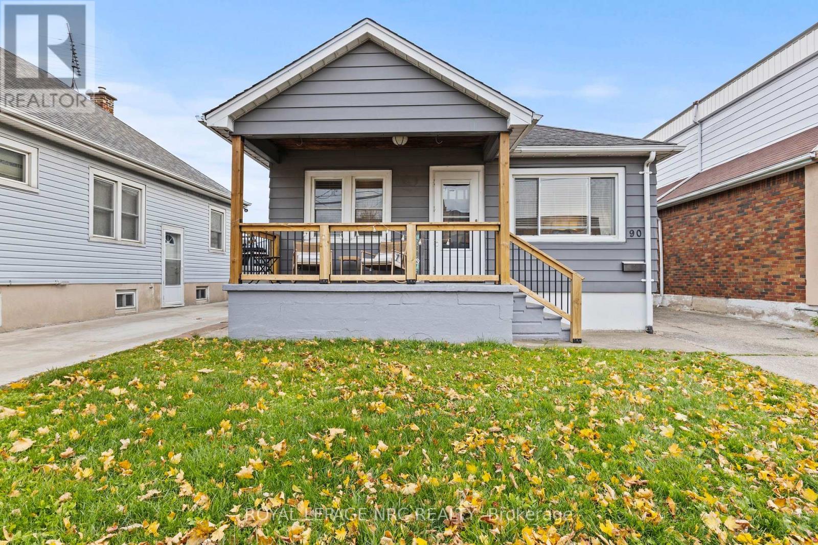 90 FACER STREET, St. Catharines, Ontario