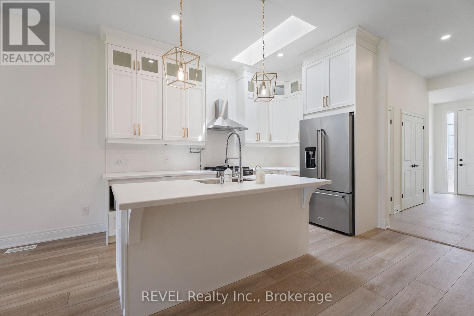 3532 Canfield Crescent, Fort Erie, Ontario  L0S 1S0 - Photo 13 - X12520696