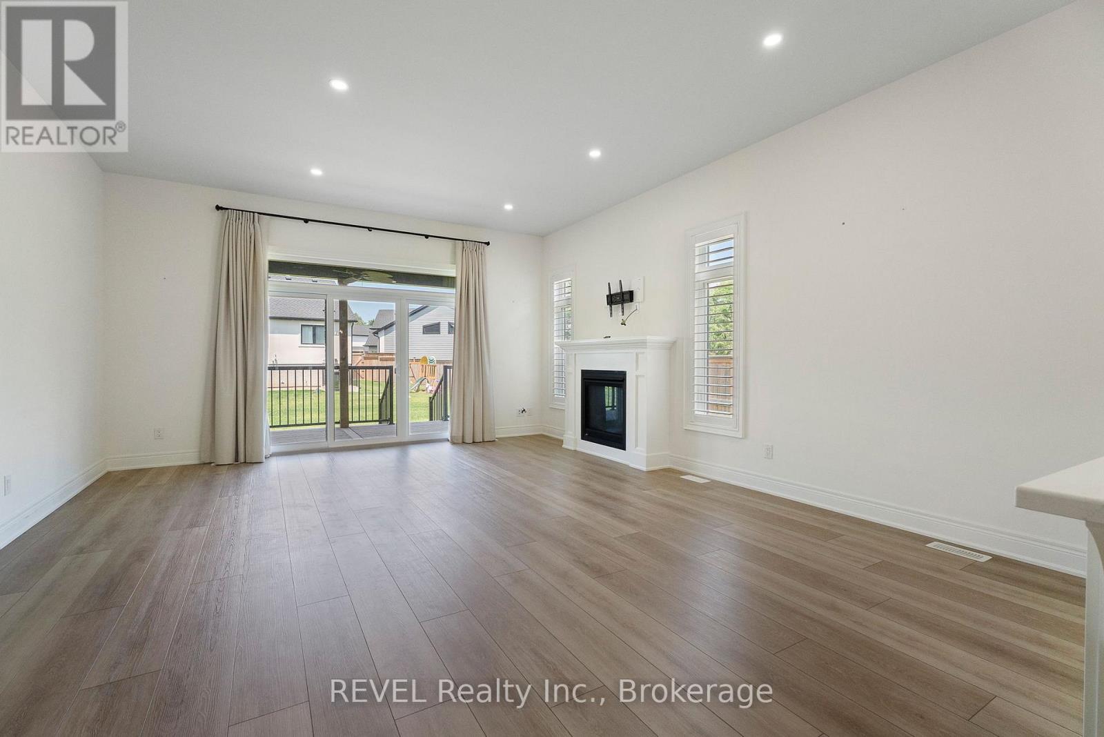 3532 Canfield Crescent, Fort Erie, Ontario  L0S 1S0 - Photo 18 - X12520696