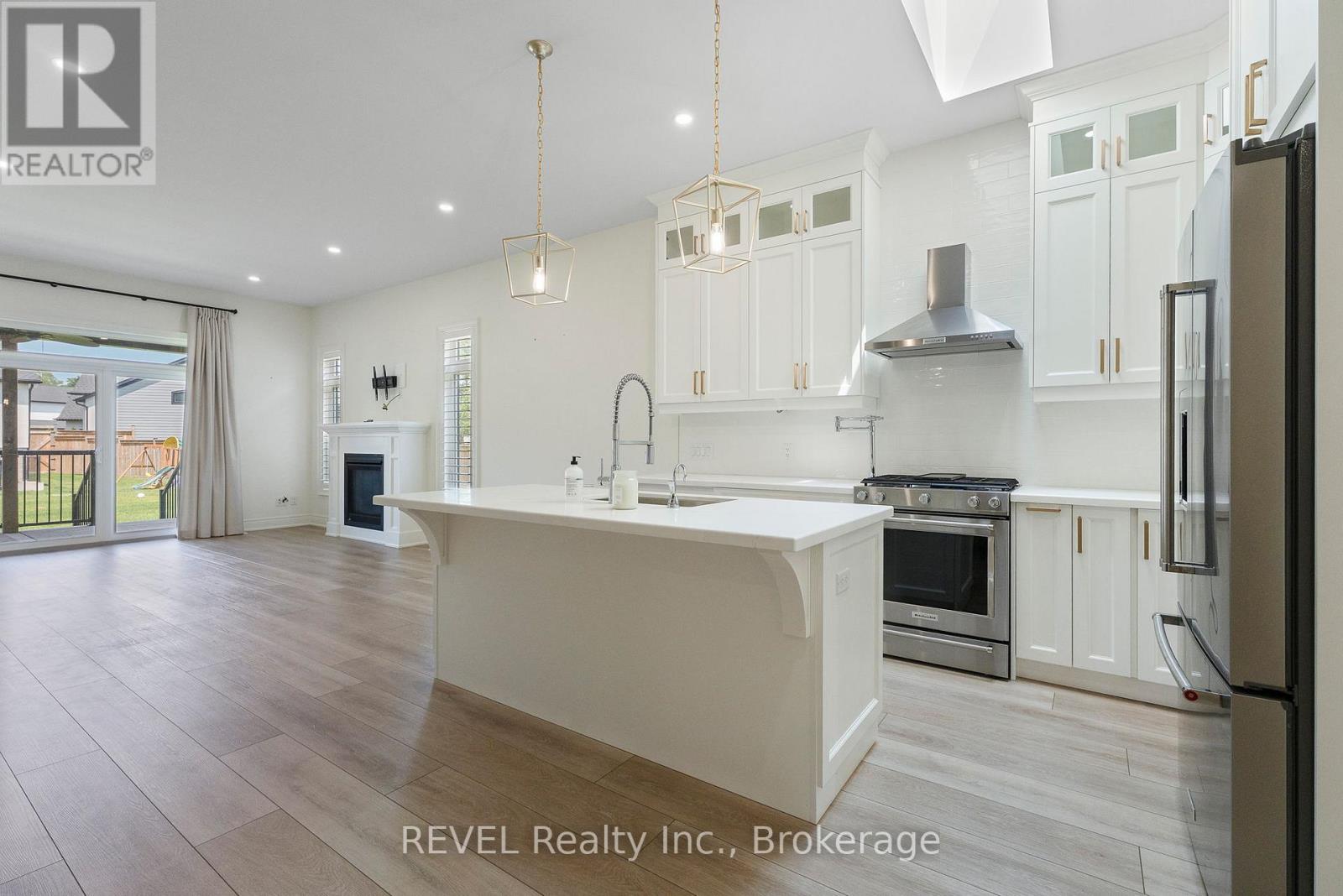 3532 Canfield Crescent, Fort Erie, Ontario  L0S 1S0 - Photo 8 - X12520696