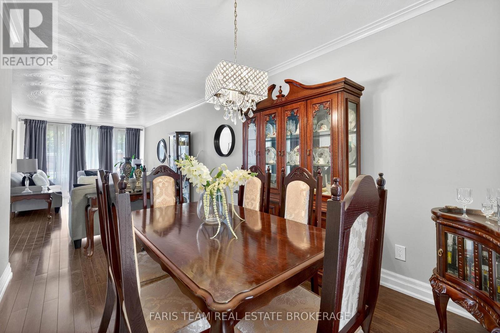 38 Collingdale Road, Toronto, Ontario  M9V 3R1 - Photo 10 - W12520538