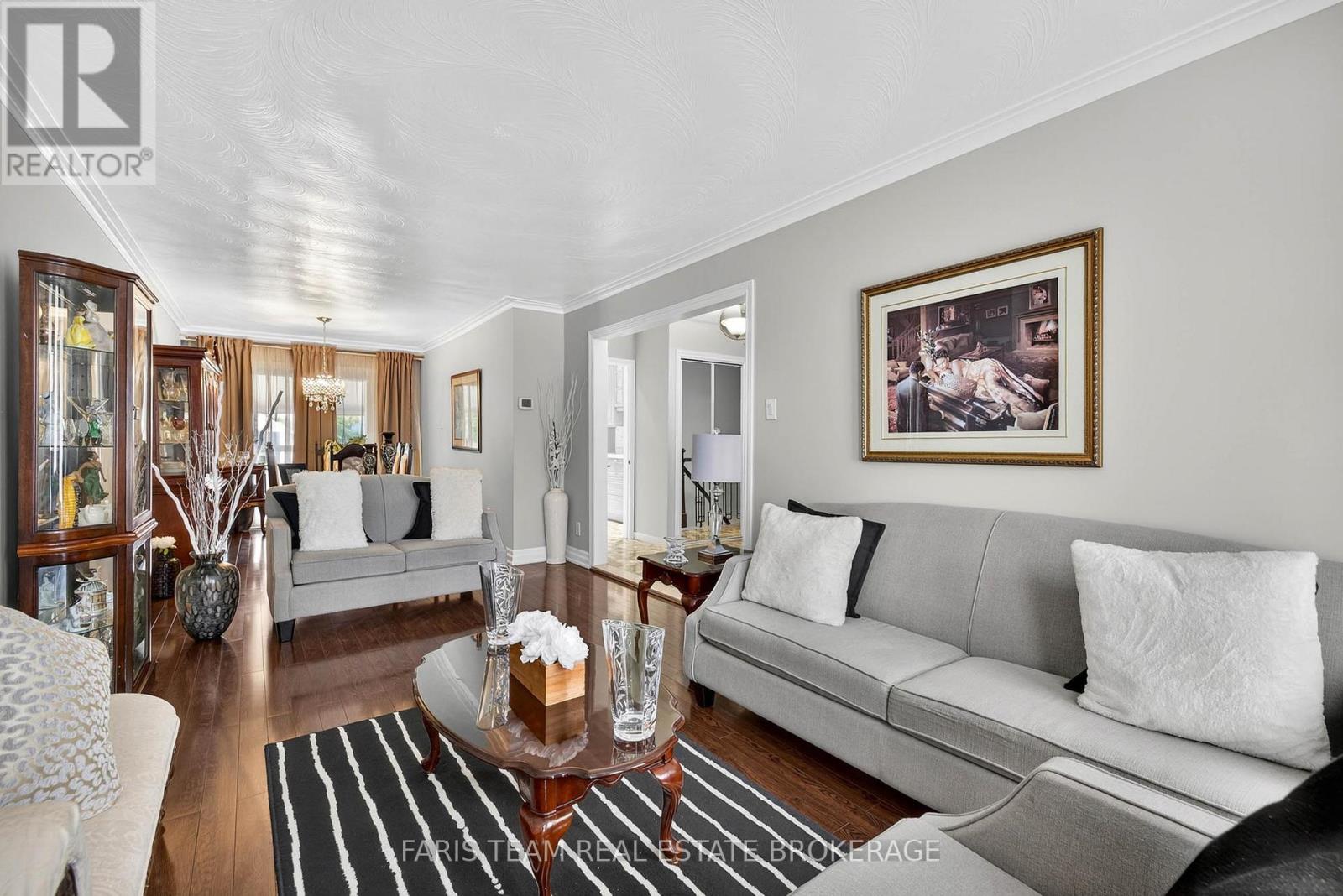 38 Collingdale Road, Toronto, Ontario  M9V 3R1 - Photo 13 - W12520538