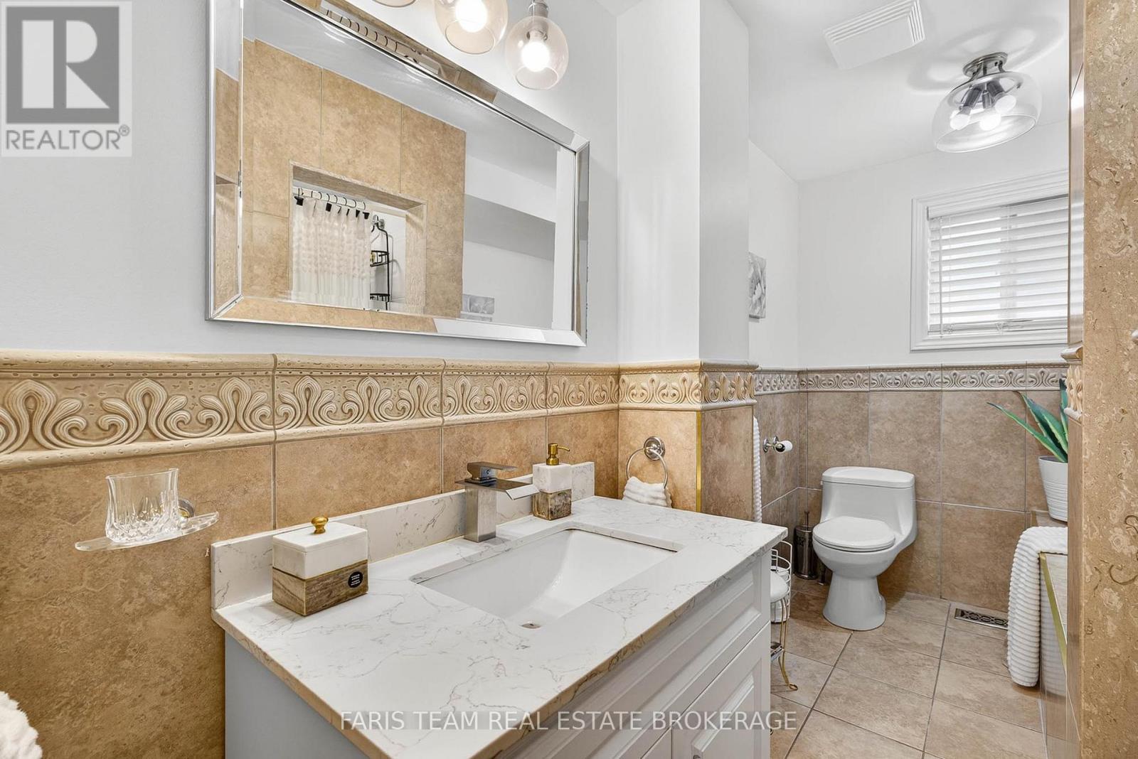 38 Collingdale Road, Toronto, Ontario  M9V 3R1 - Photo 18 - W12520538