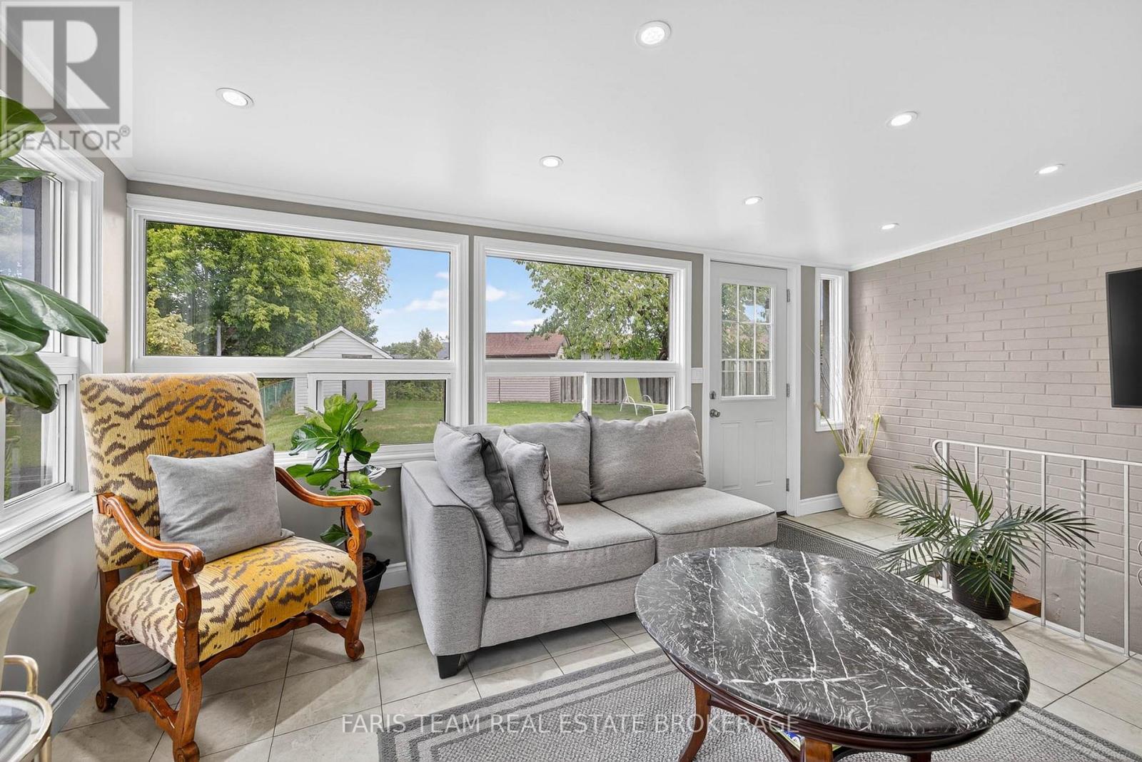 38 Collingdale Road, Toronto, Ontario  M9V 3R1 - Photo 21 - W12520538