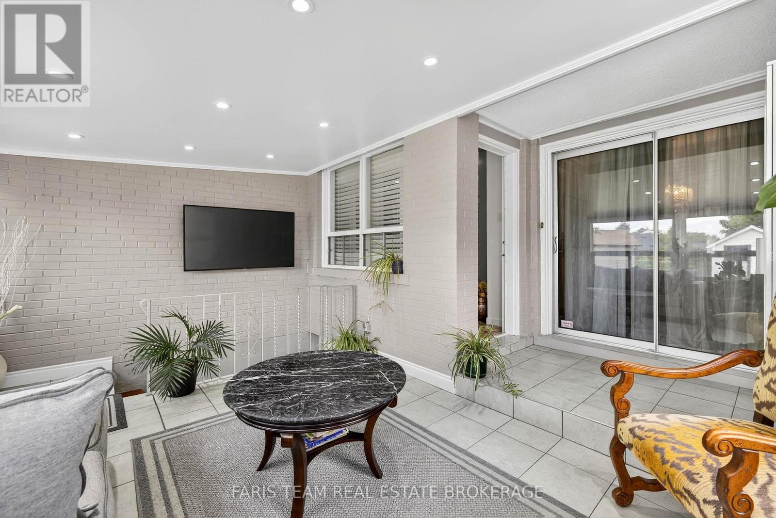 38 Collingdale Road, Toronto, Ontario  M9V 3R1 - Photo 23 - W12520538